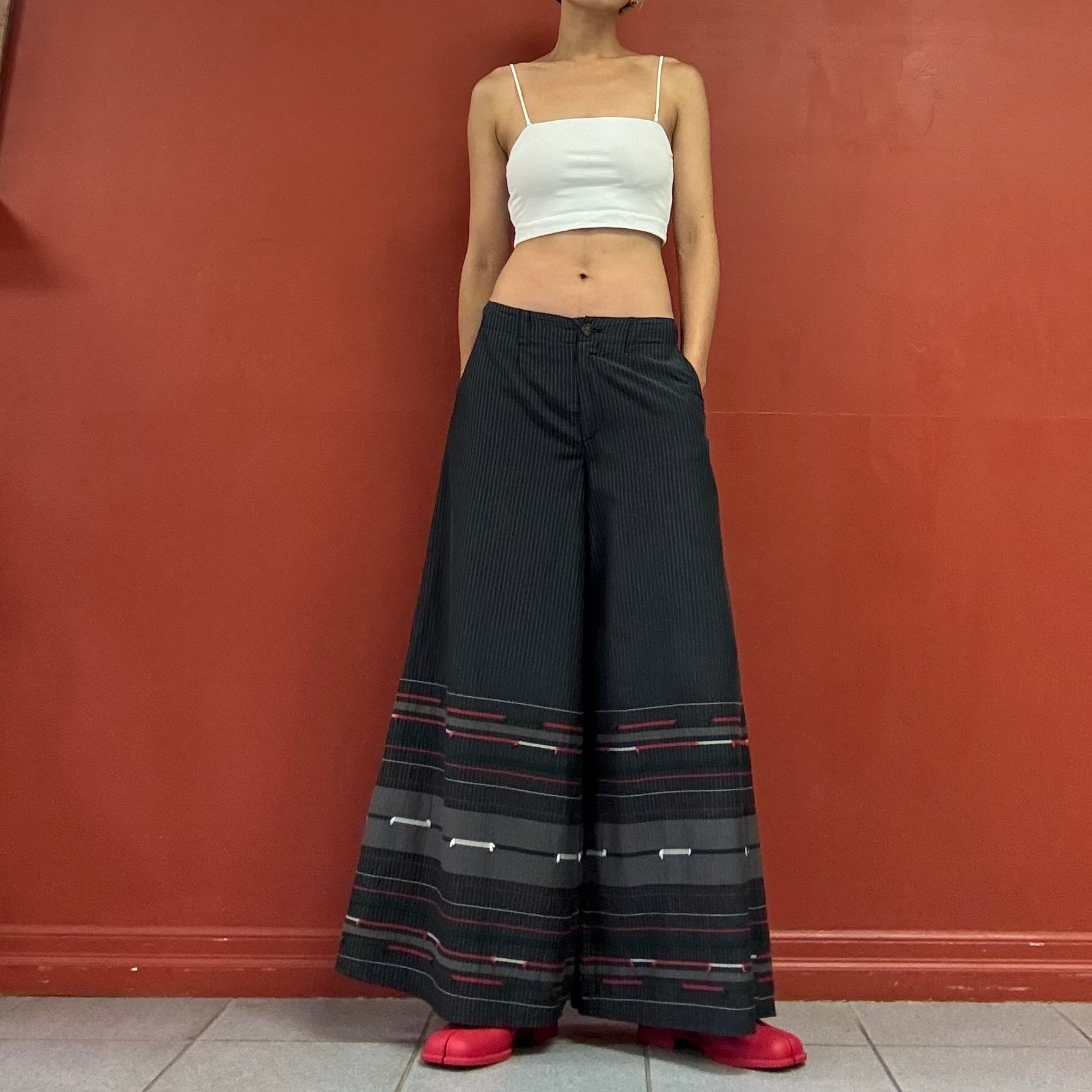 Wide pants made in Japan