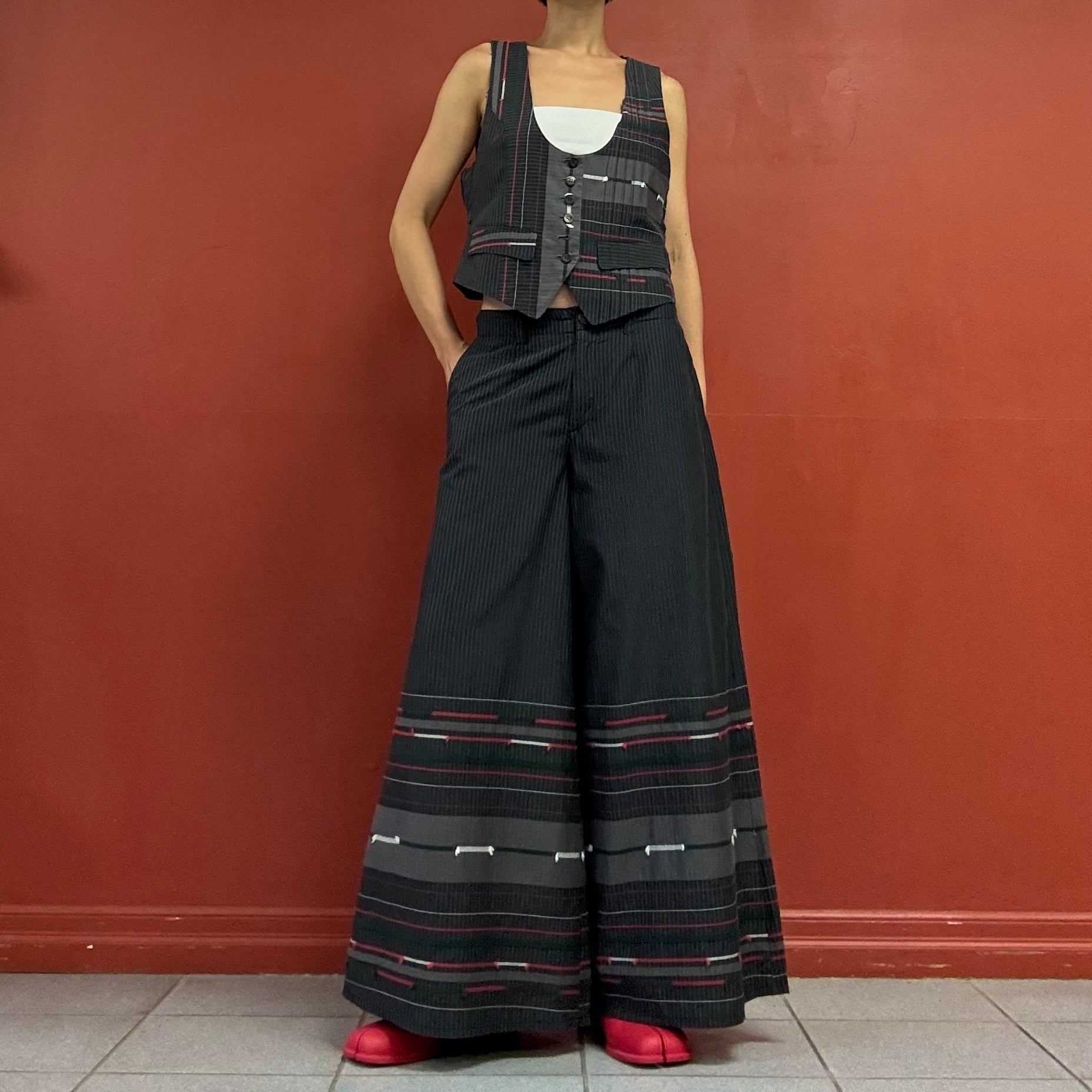 Wide pants made in Japan
