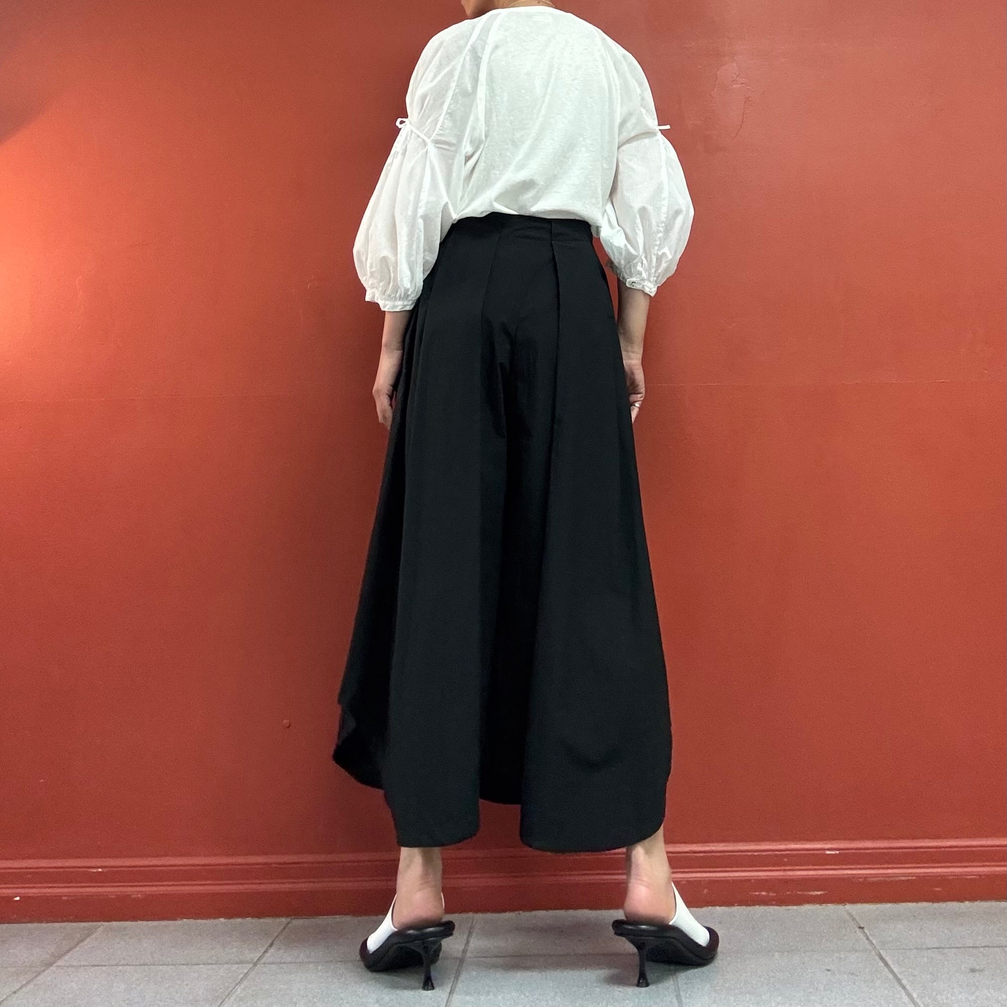 Wide cropped pants