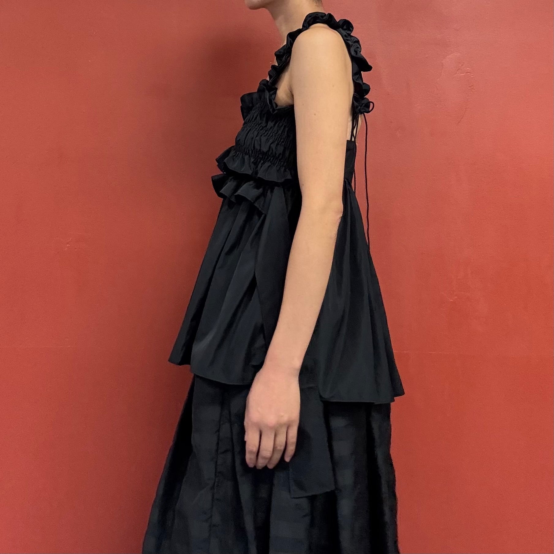 CECILIE BAHNSEN faille gia top