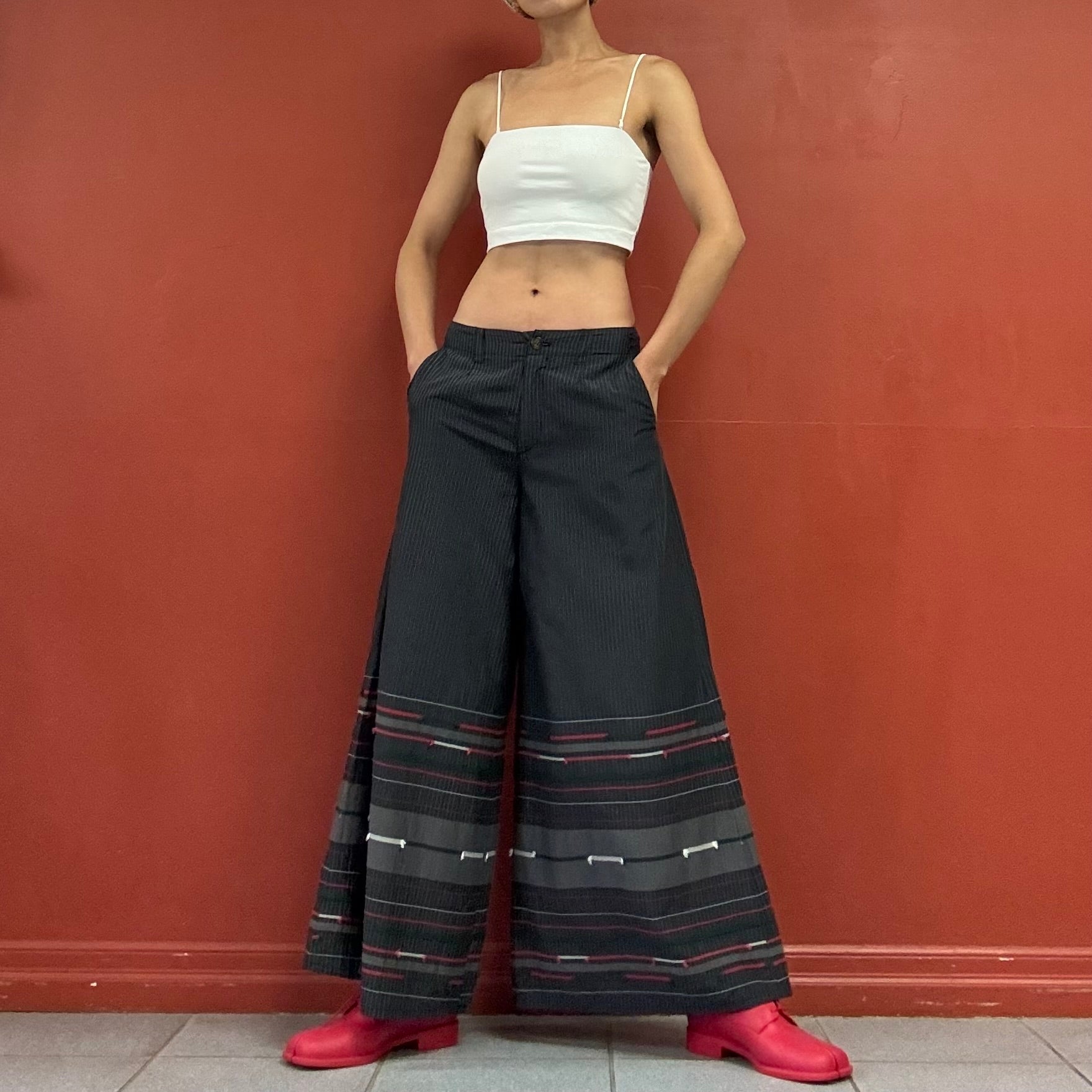 Wide pants made in Japan