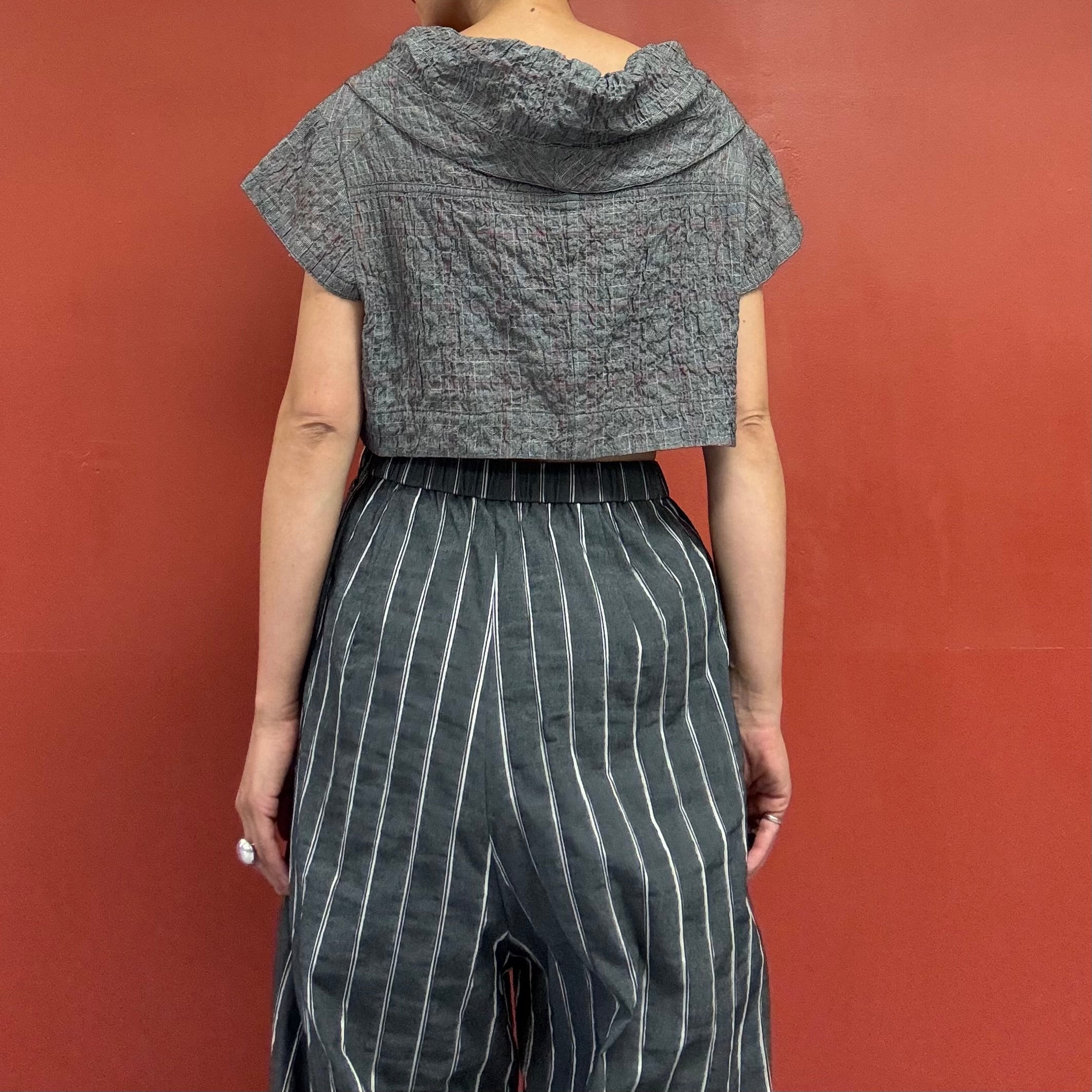 Cropped blouse