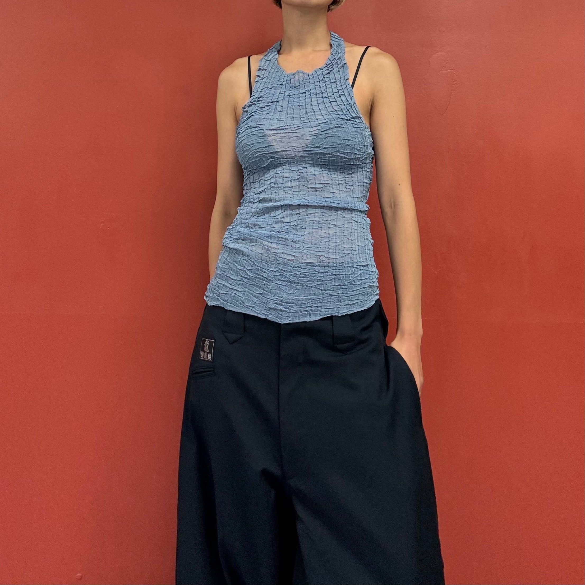 Pleats halter neck top