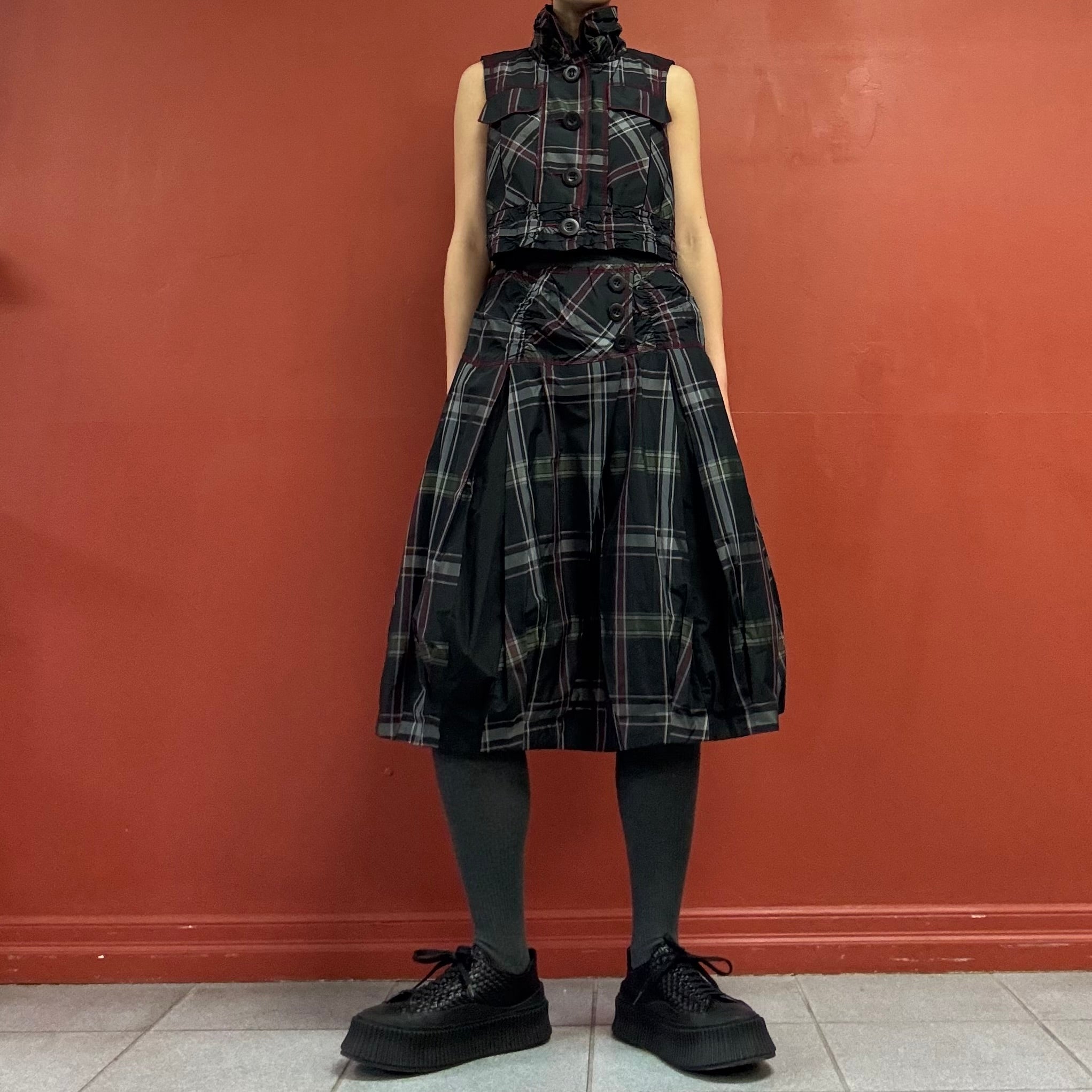 90s00s taffeta balloon skirt