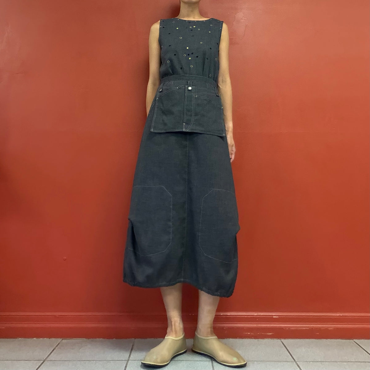 Front pocket skirt