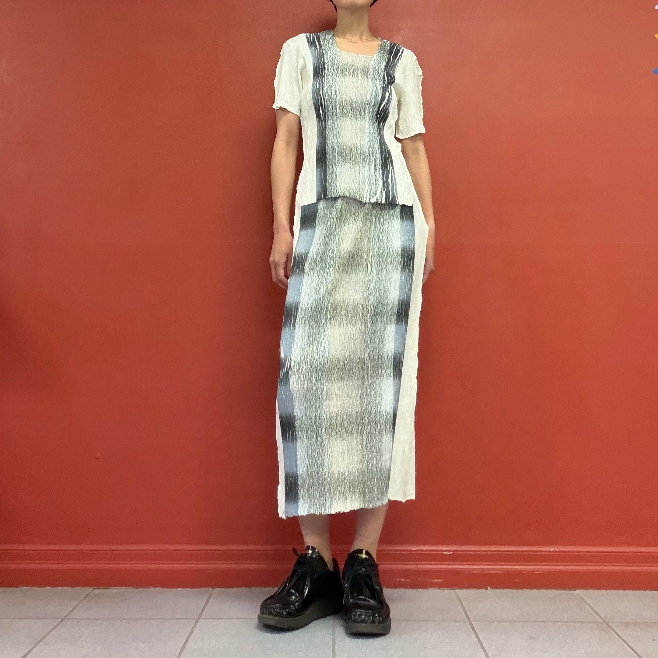 Inoue pleats top