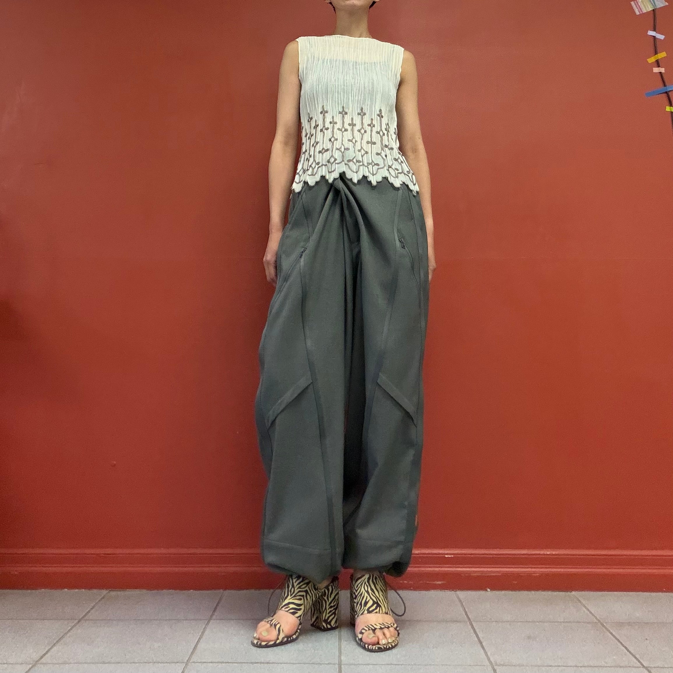 Embroidered pleated Top