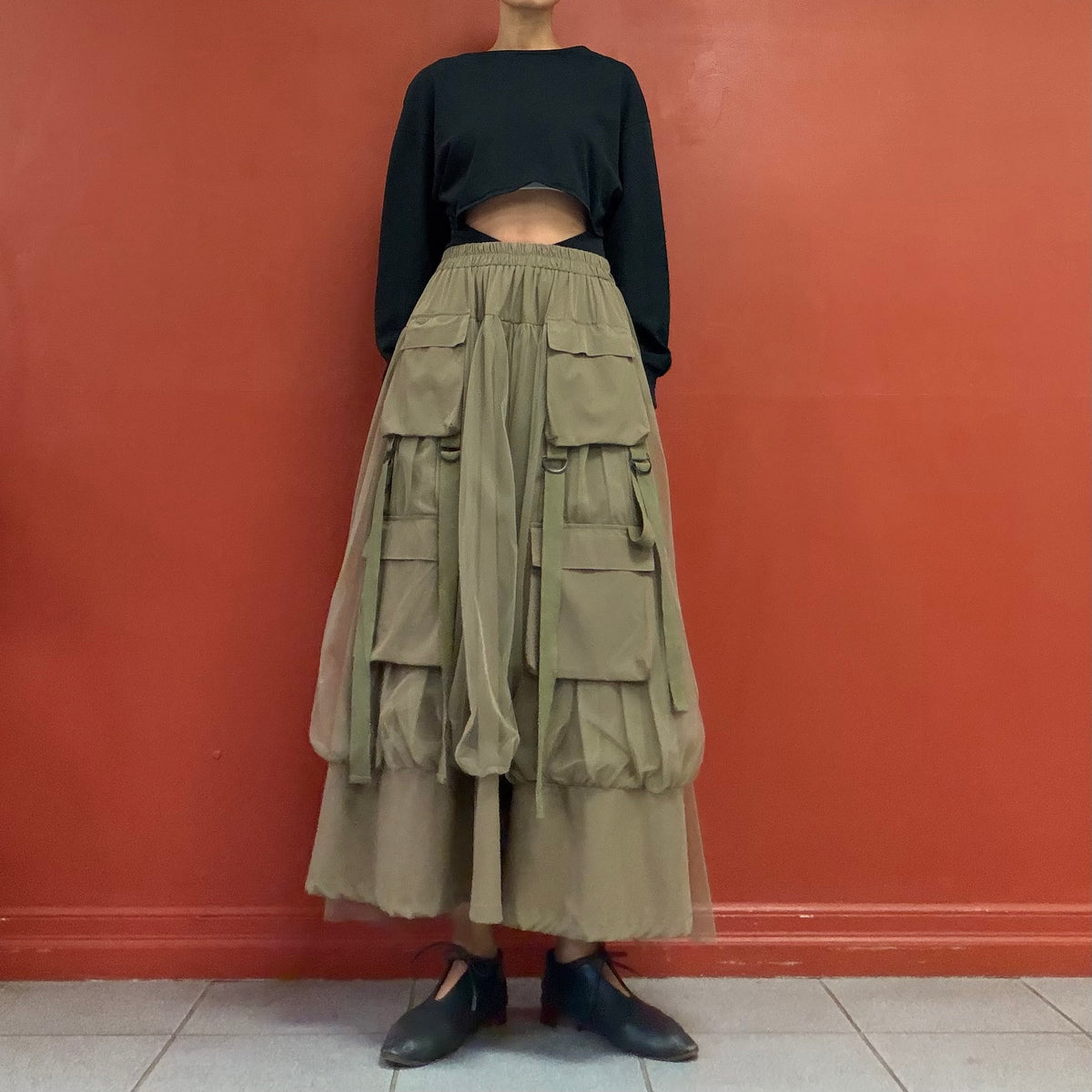 Tule docking cargo skirt with big pockets