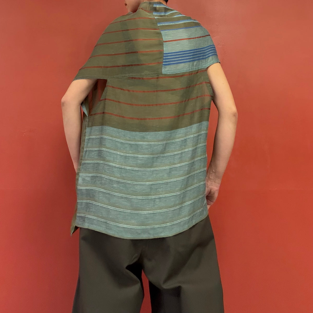 Panel stripe top