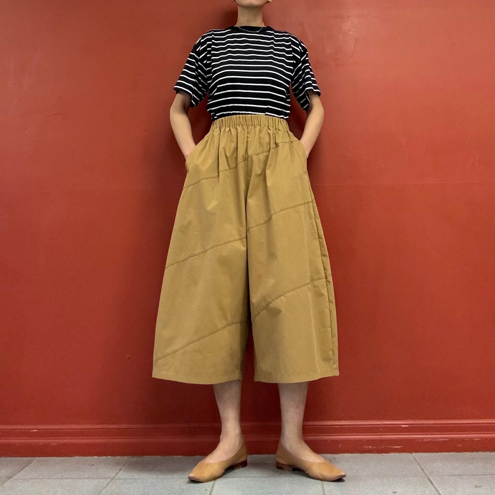 Cropped wide pants
