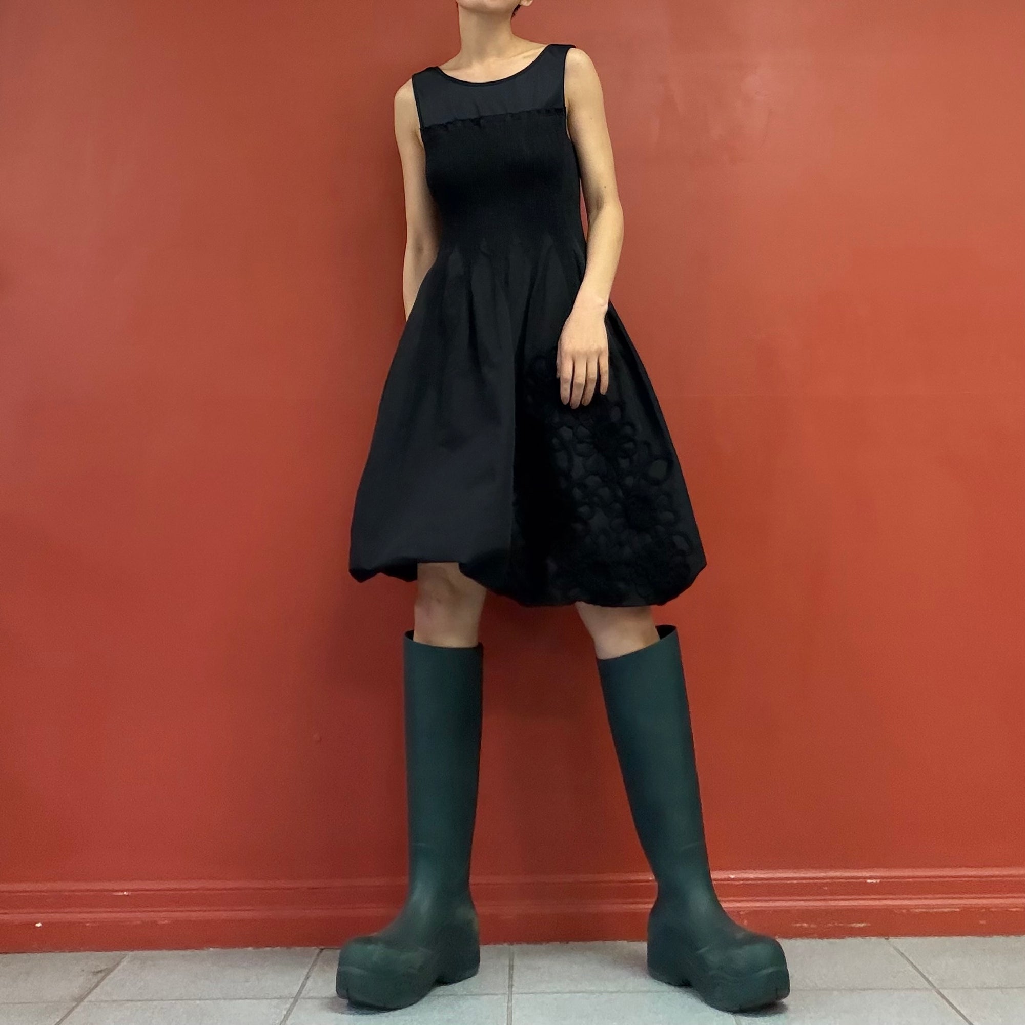 Flower embroidery bubble hem dress