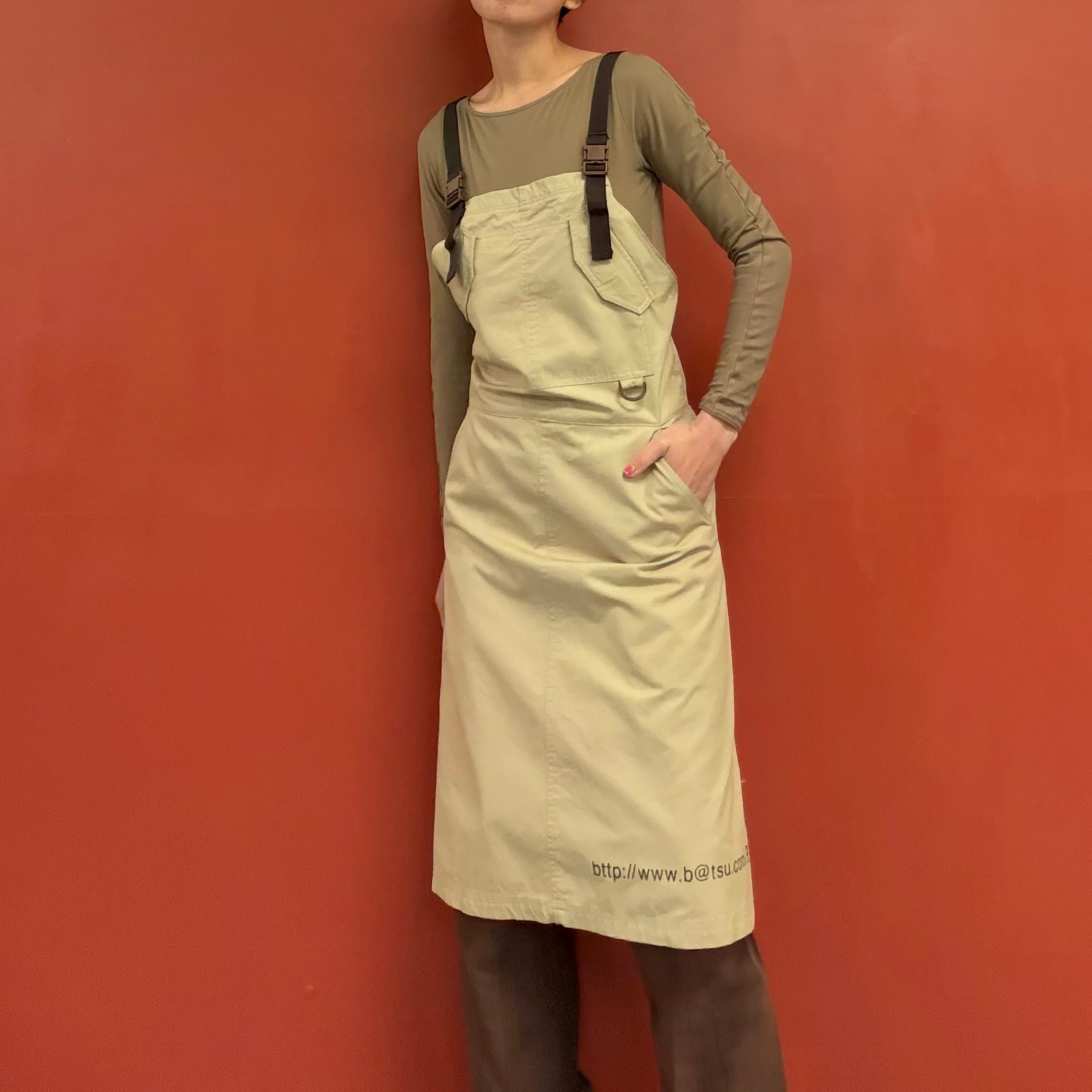 BA-TSU CLUB Cross-Back Utility Apron Skirt