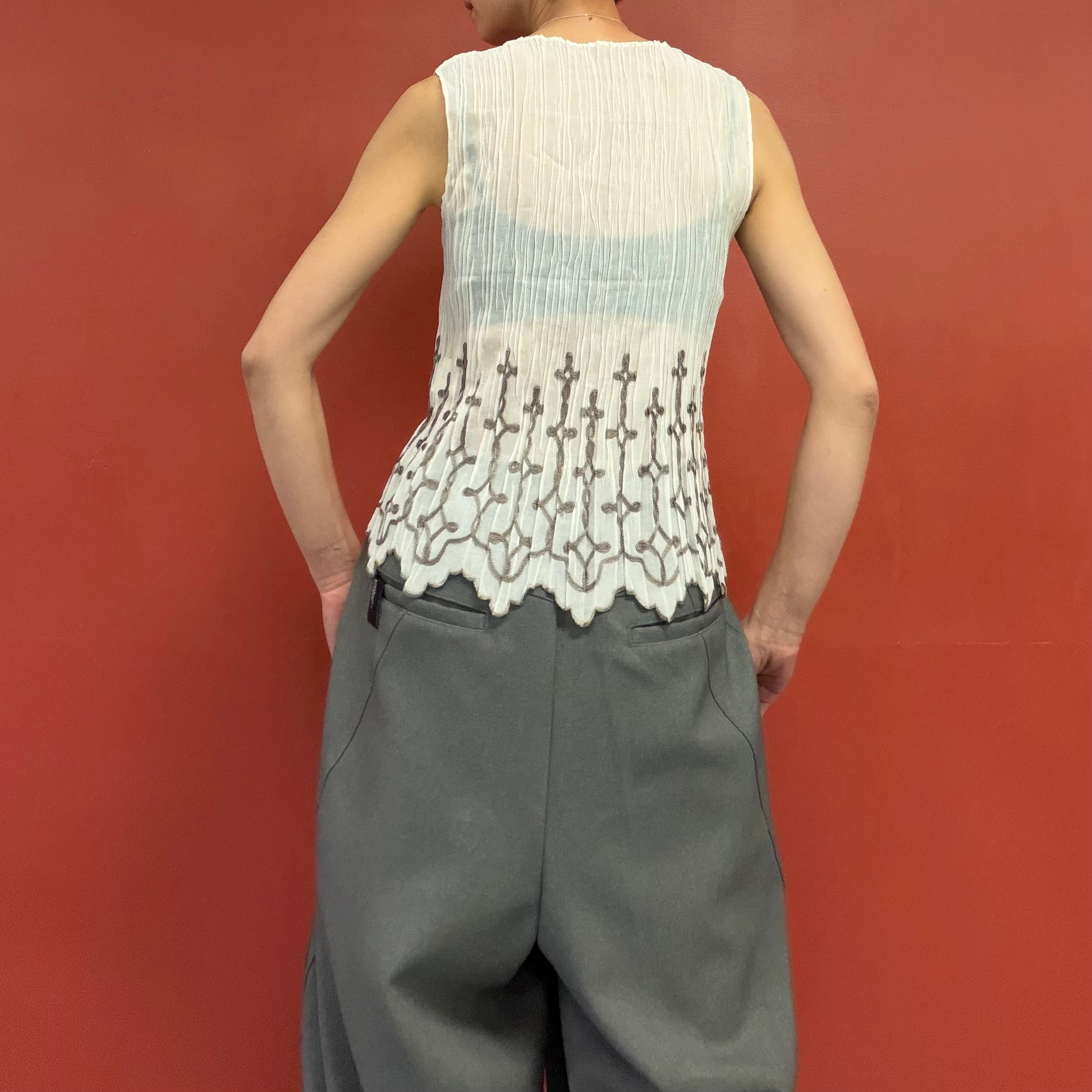 Embroidered pleated Top