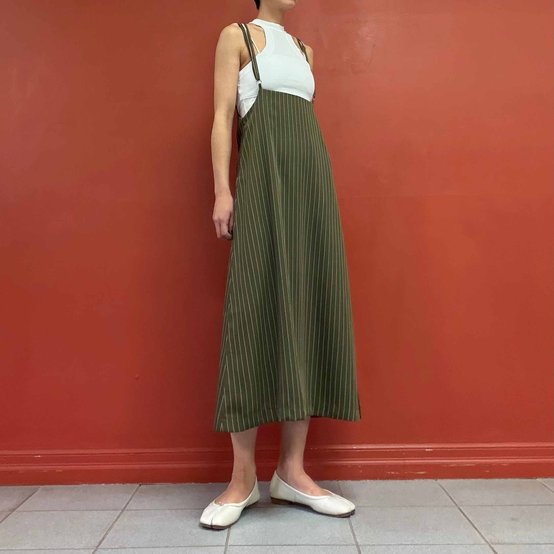 High waisted skirt with straps