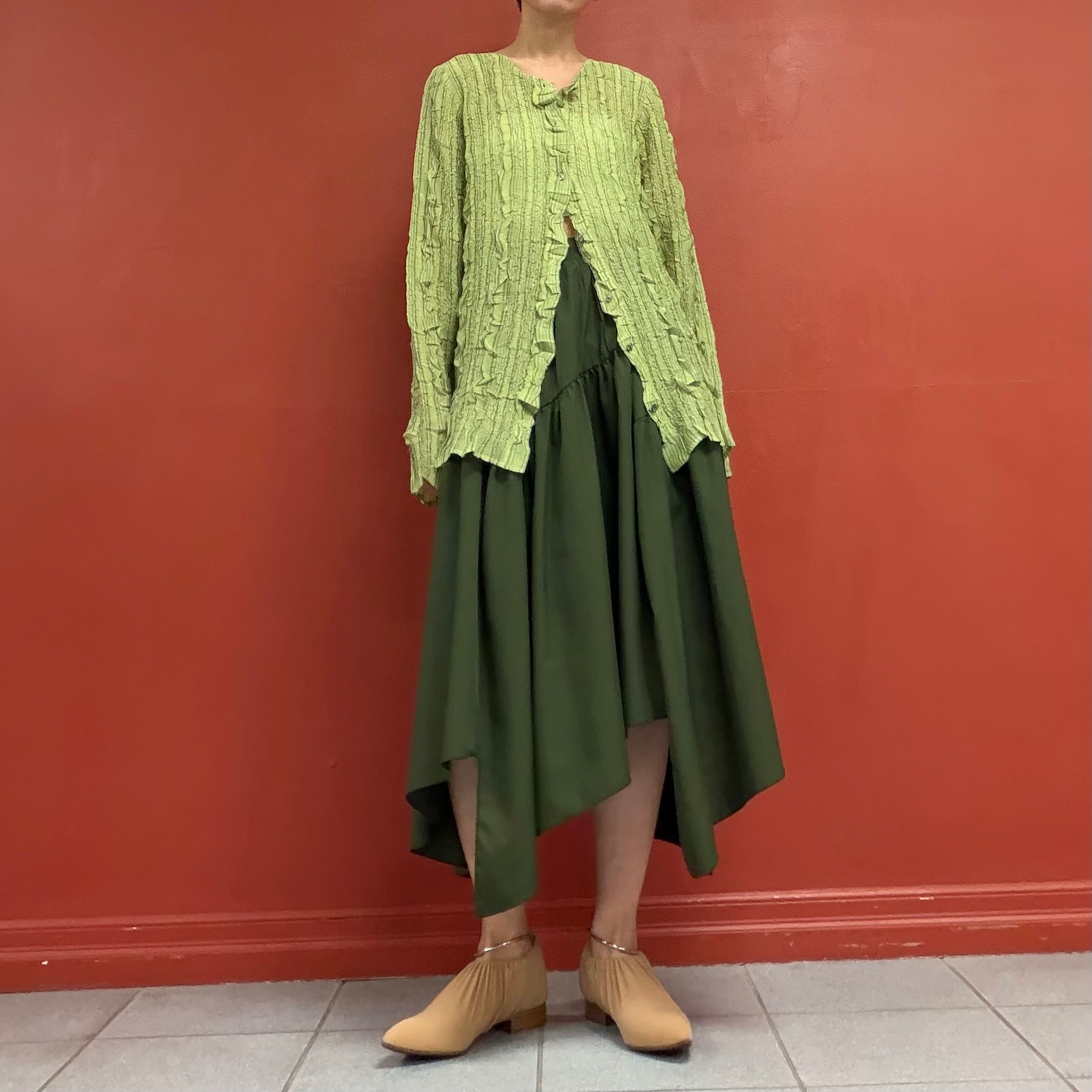 Asymmetrical hem skirt