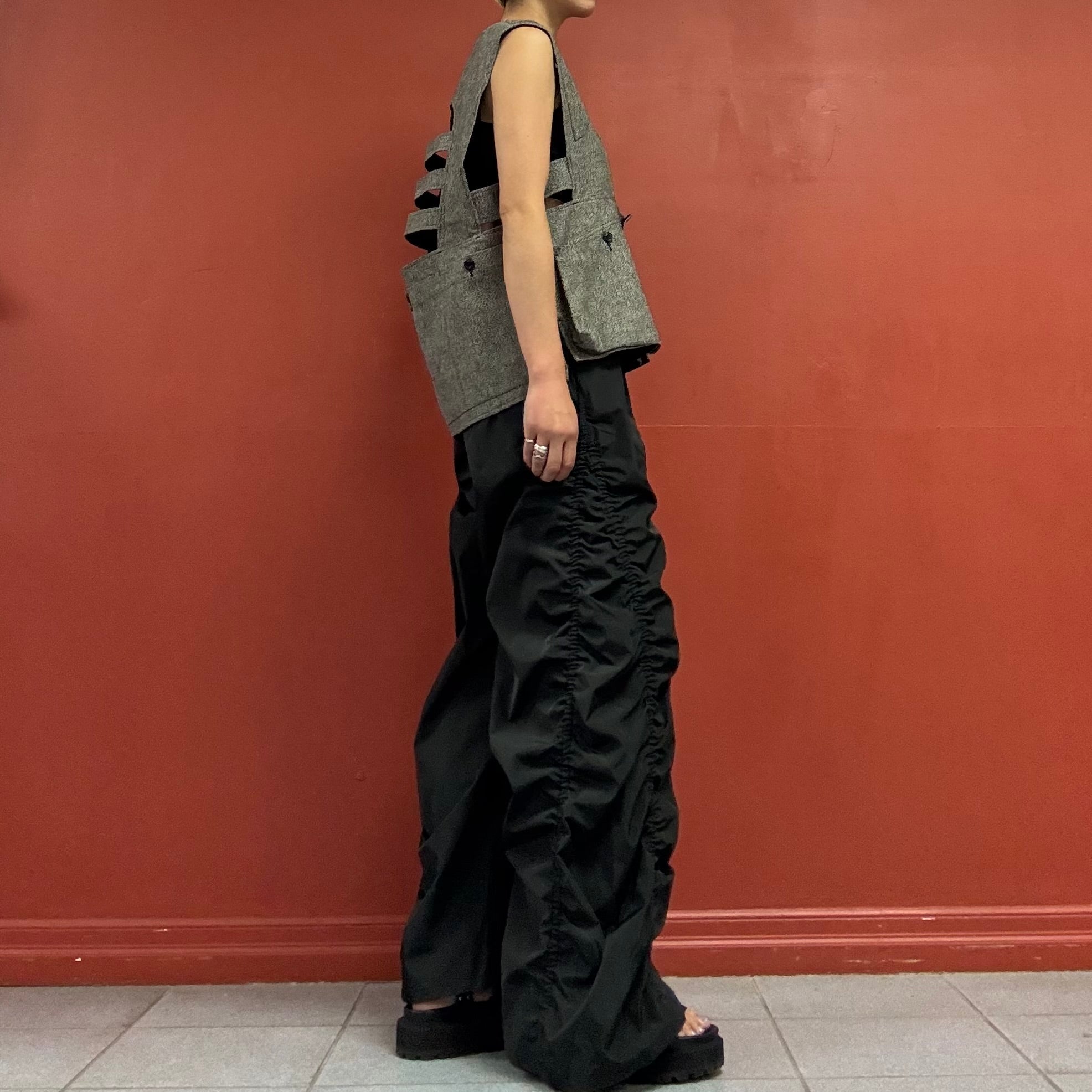 AÏE vest