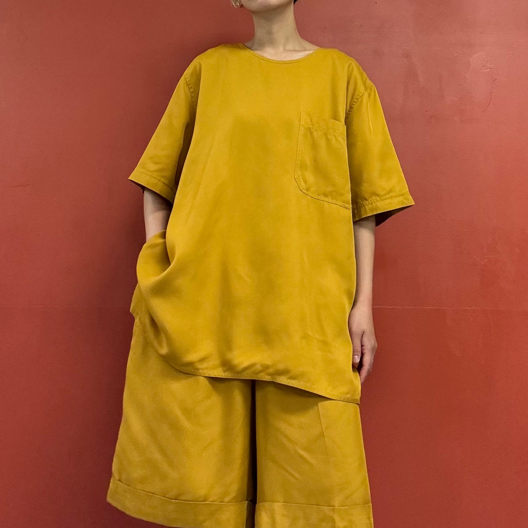 90s oversized half sleeves top