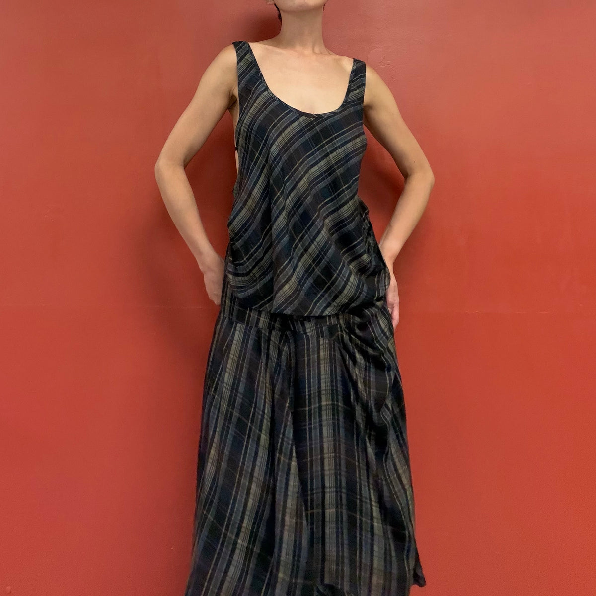 Scoop back no sleeves top