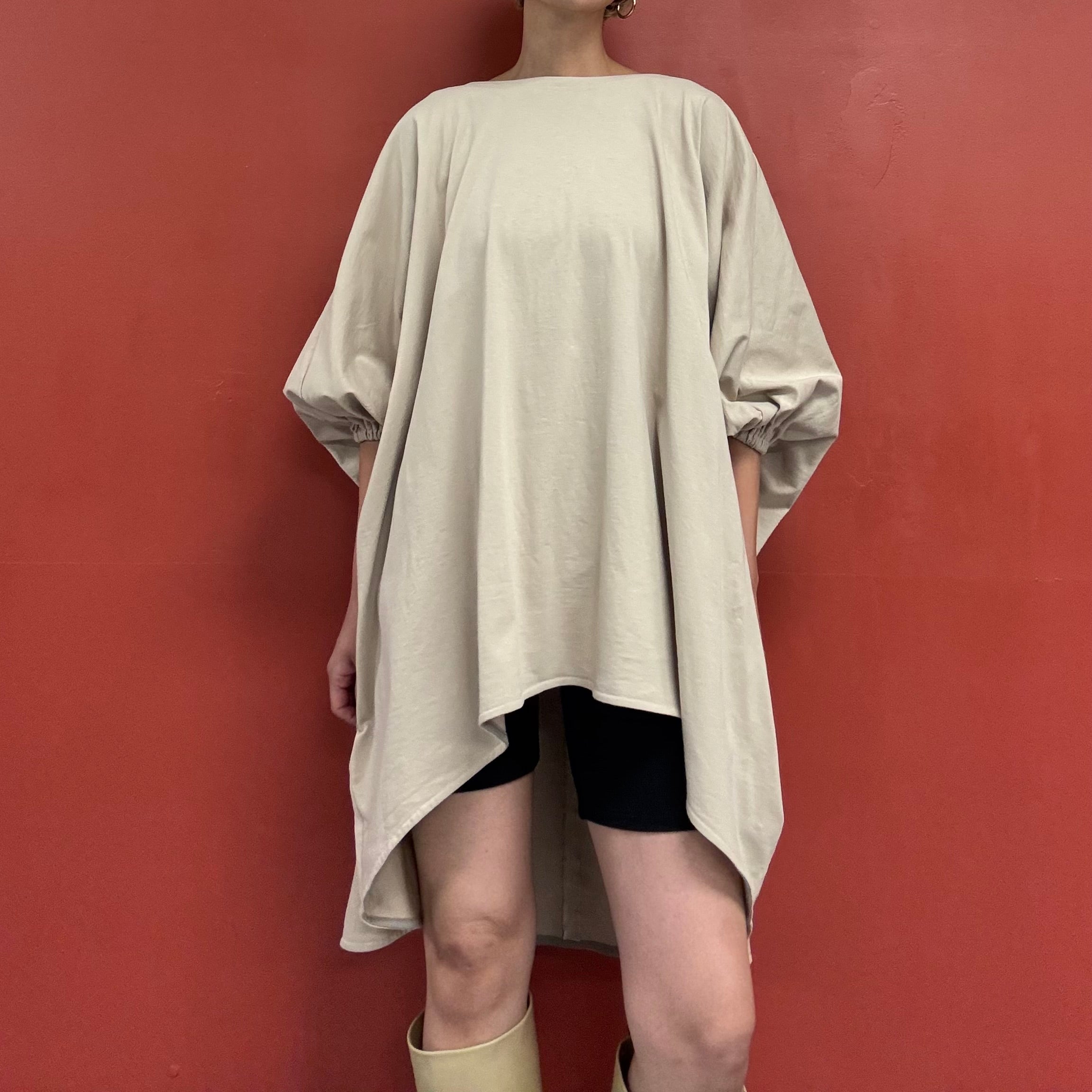 Relaxed dolman sleeves top