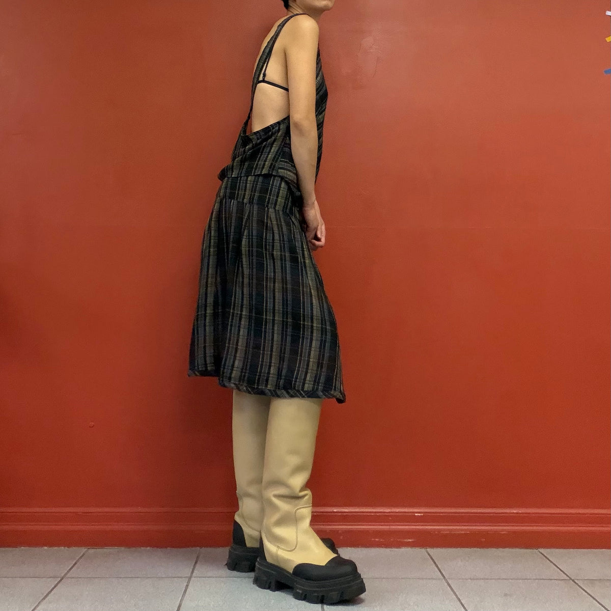 Scoop back no sleeves top