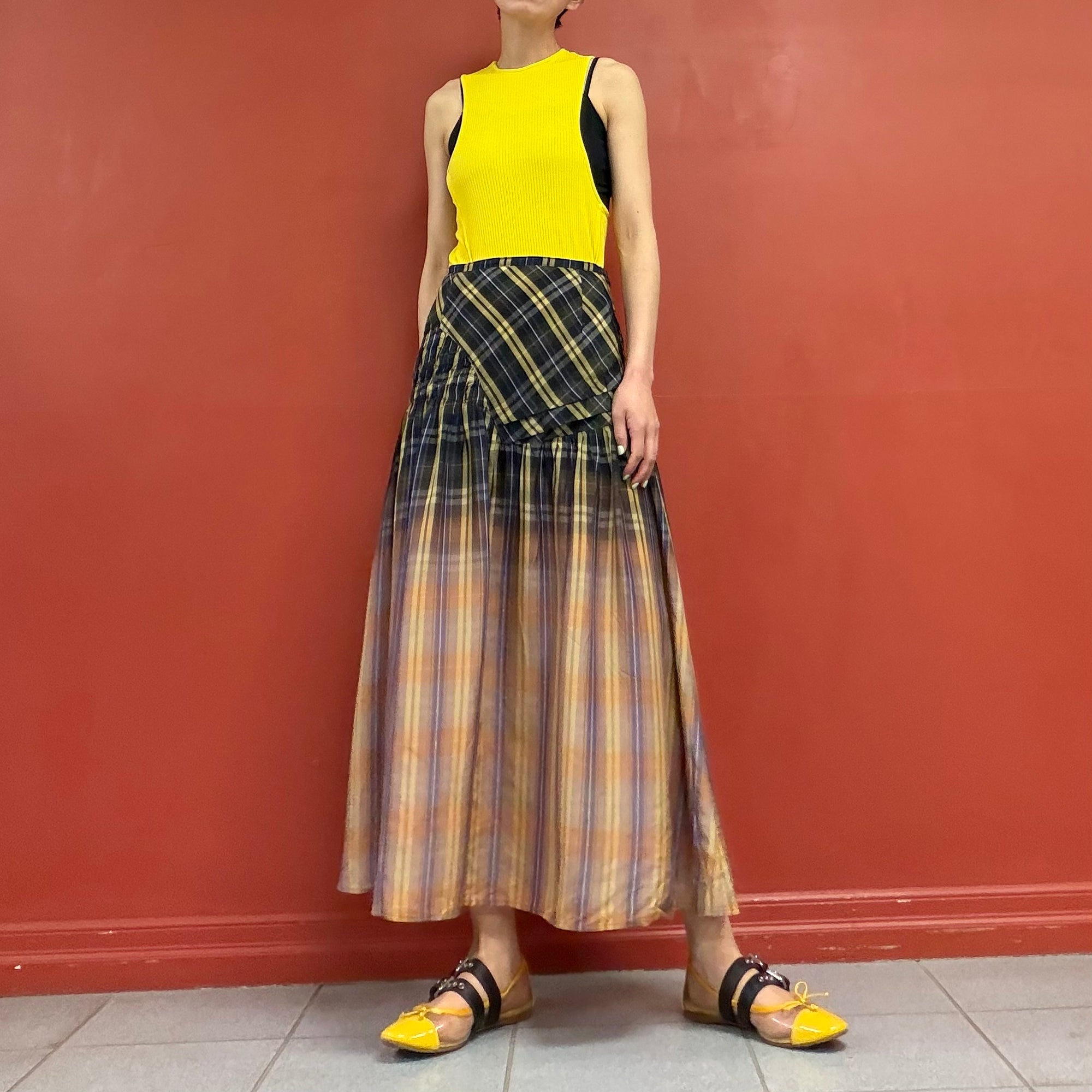 Light weight plaid skirt