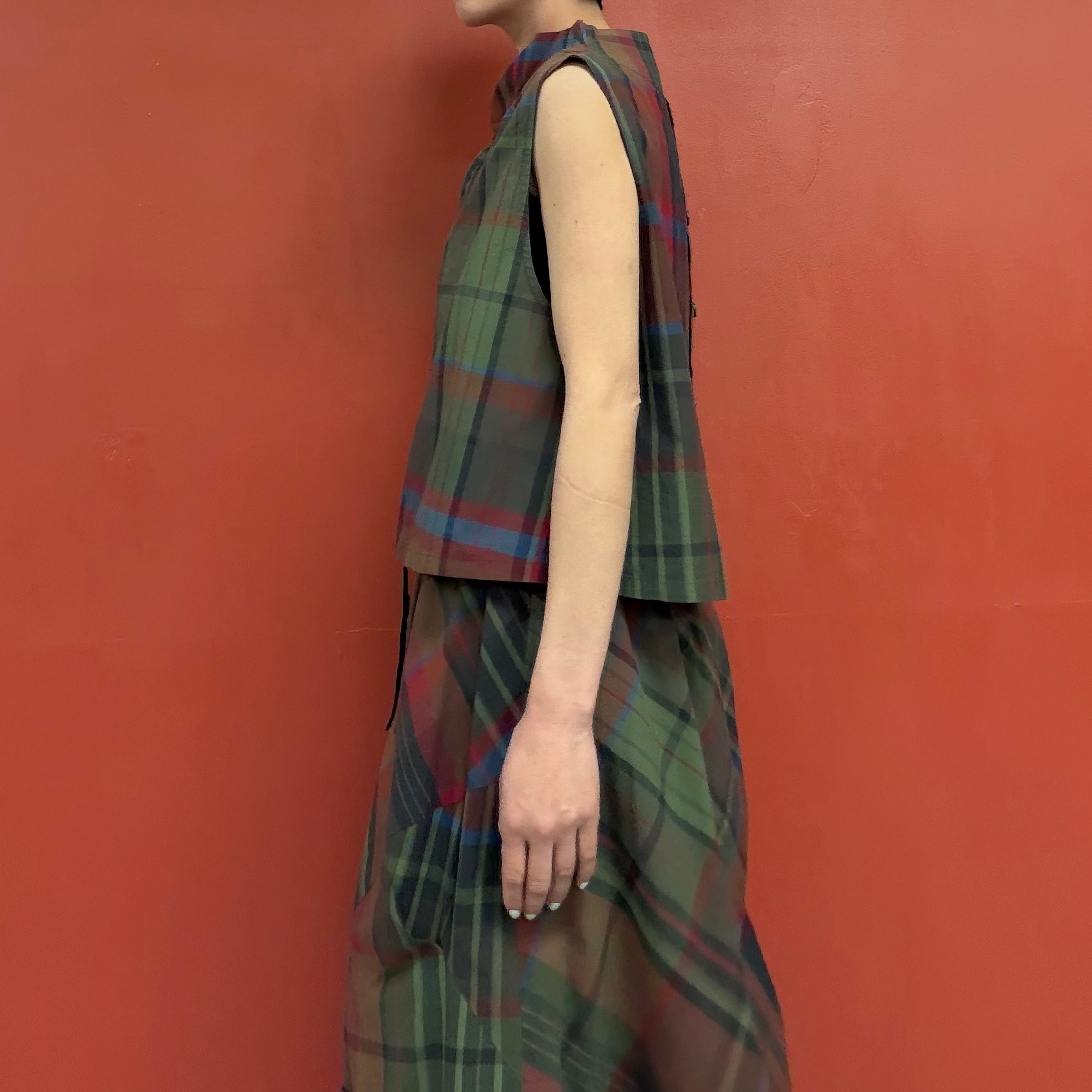 JI U 2way no sleeves top