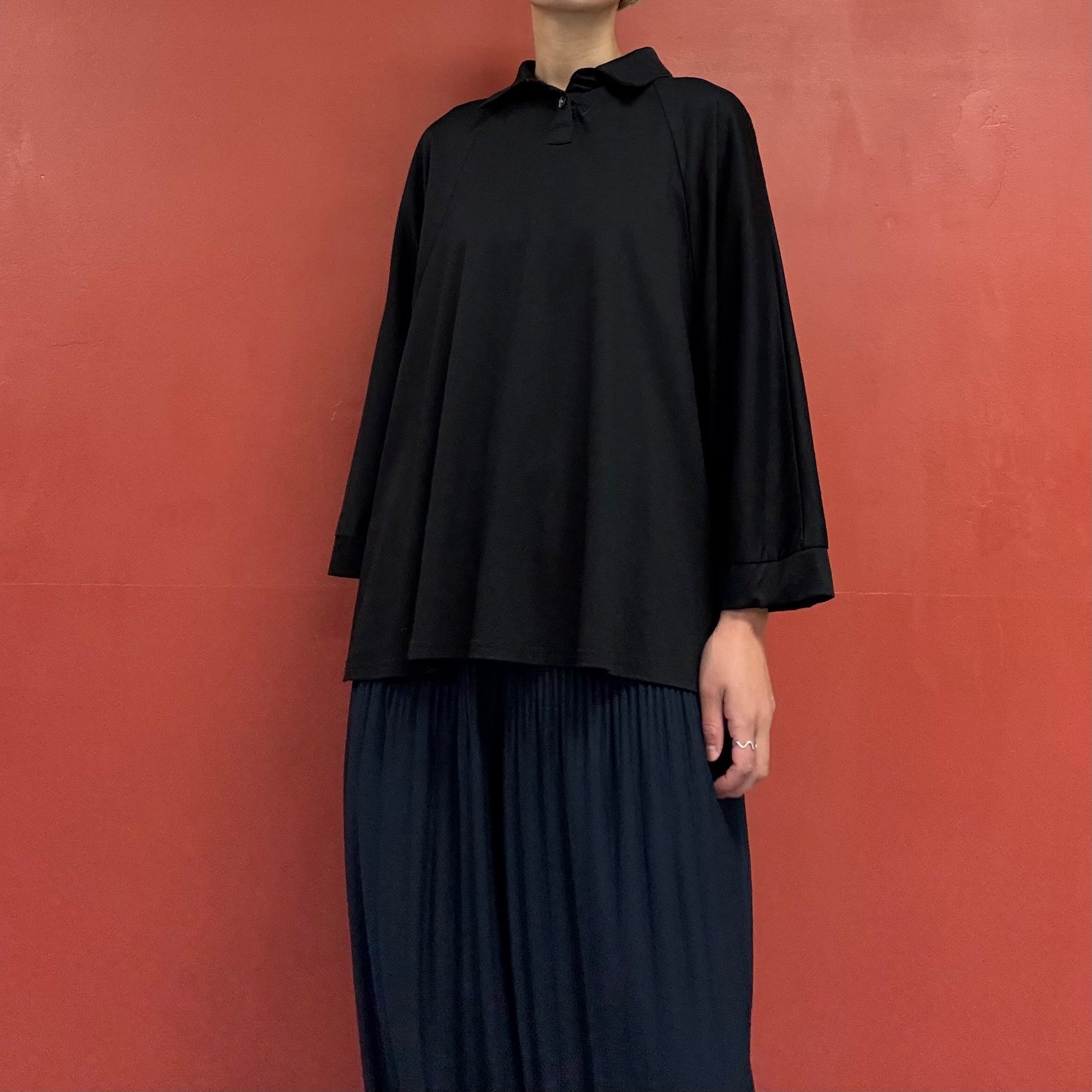 Dolman sleeves top