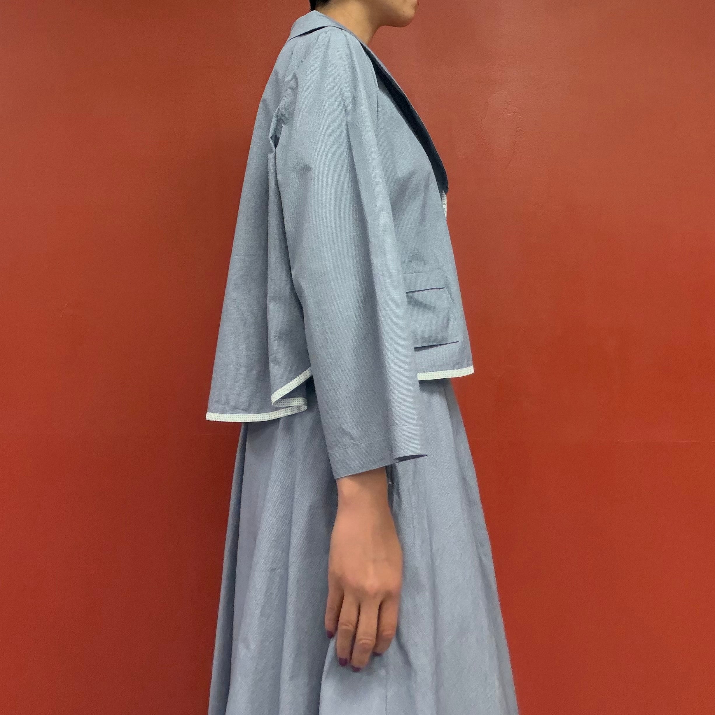 Kazuko Kitamura take off shawl collar jacket