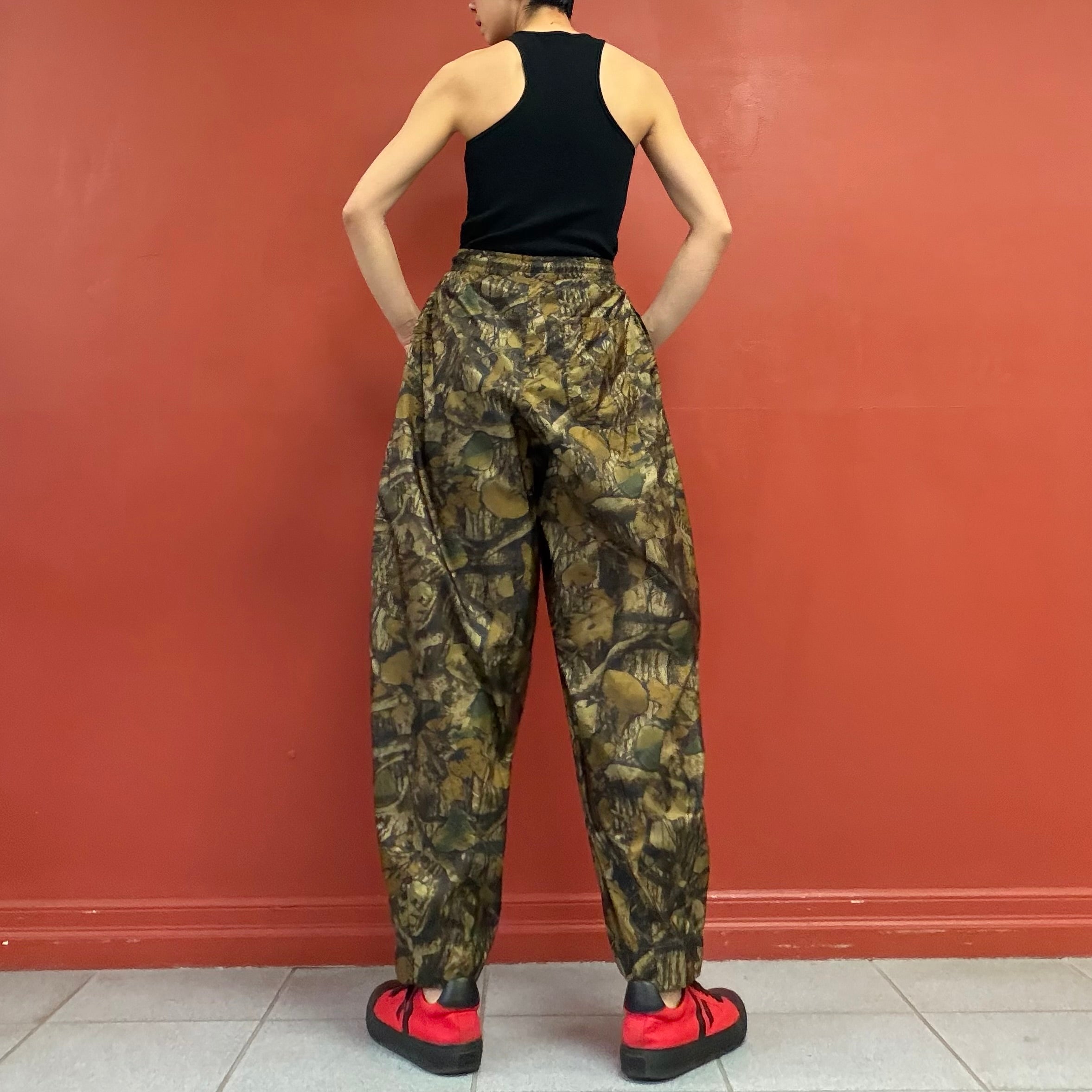 Light weight nylon pants