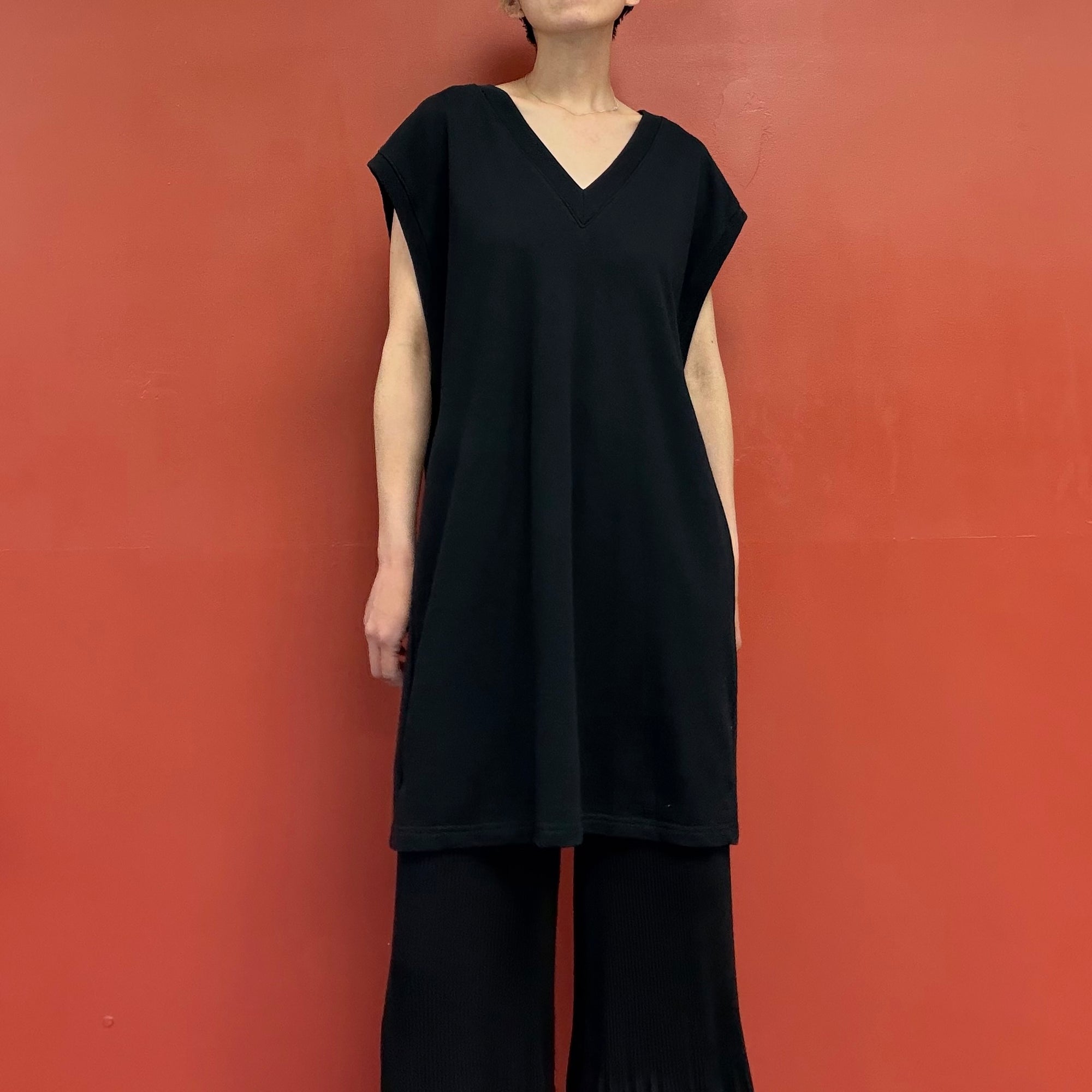 Oversized no sleeves top