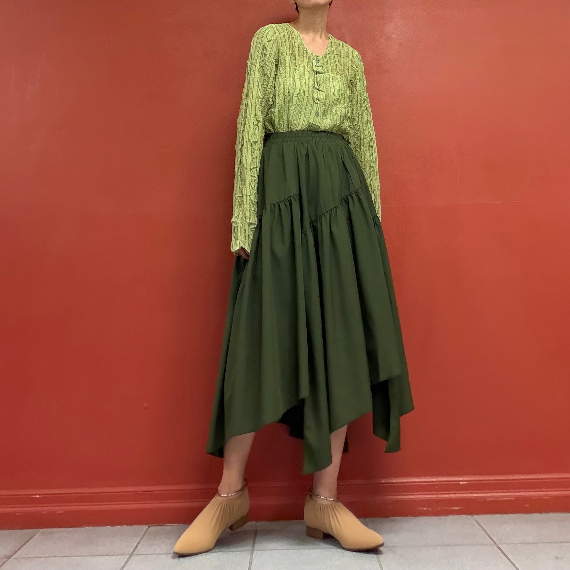 Asymmetrical hem skirt