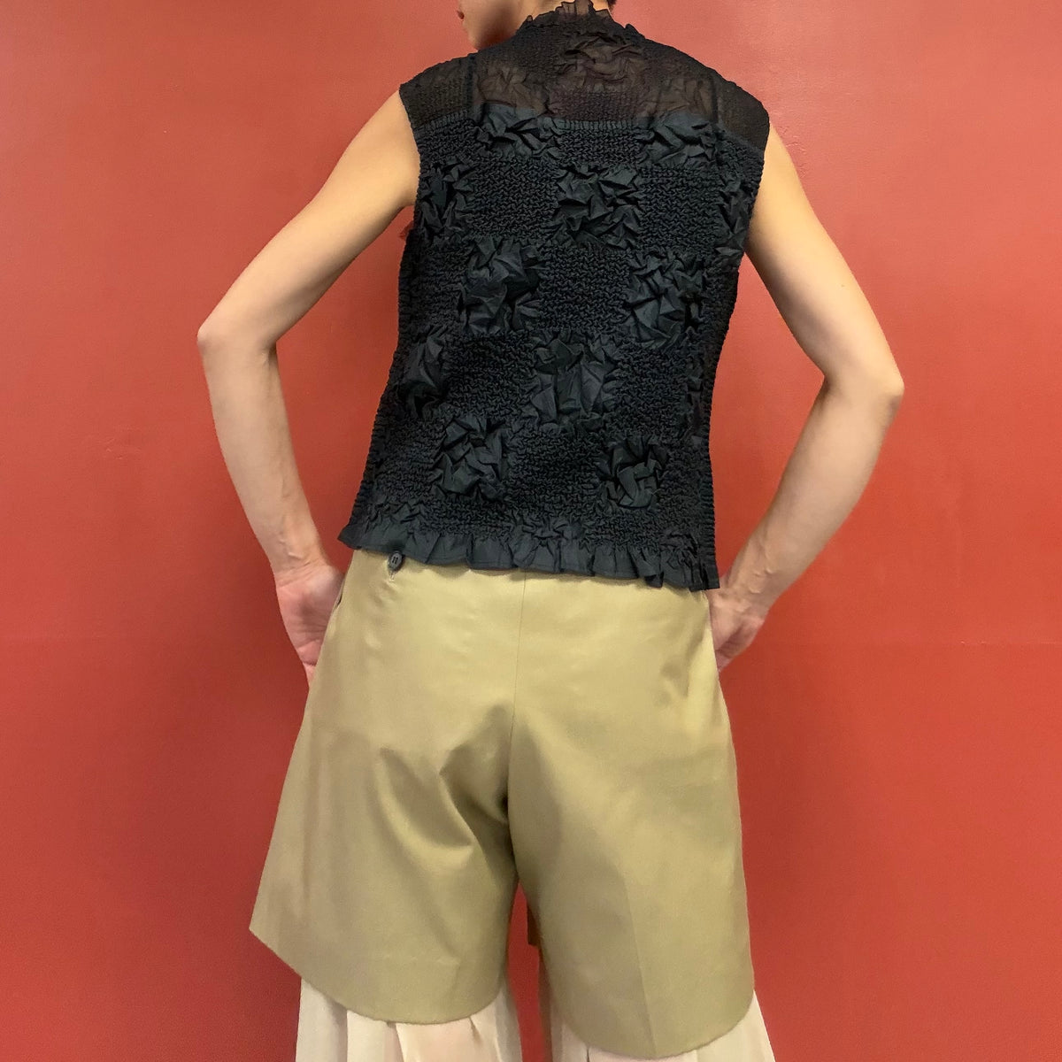 JI U pleats top