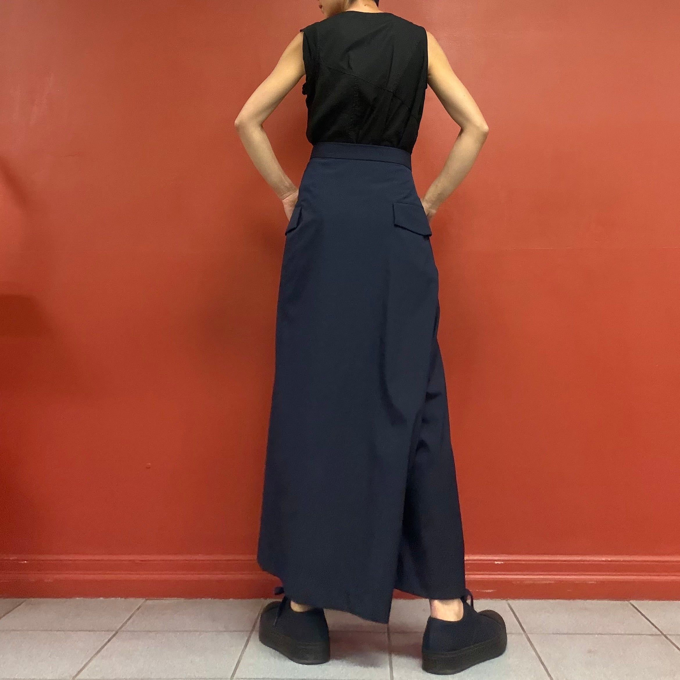 Shifted balance pants