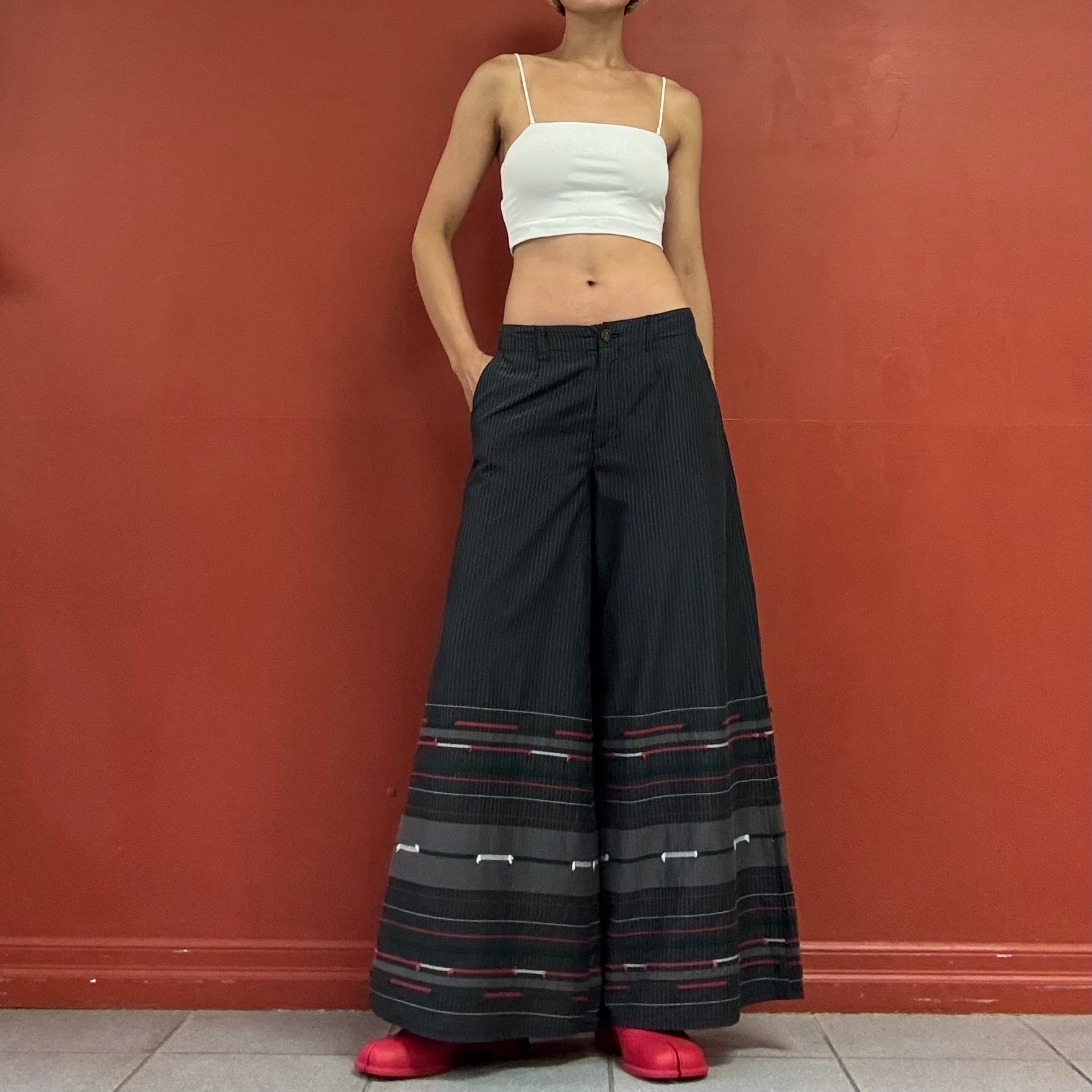 Wide pants made in Japan