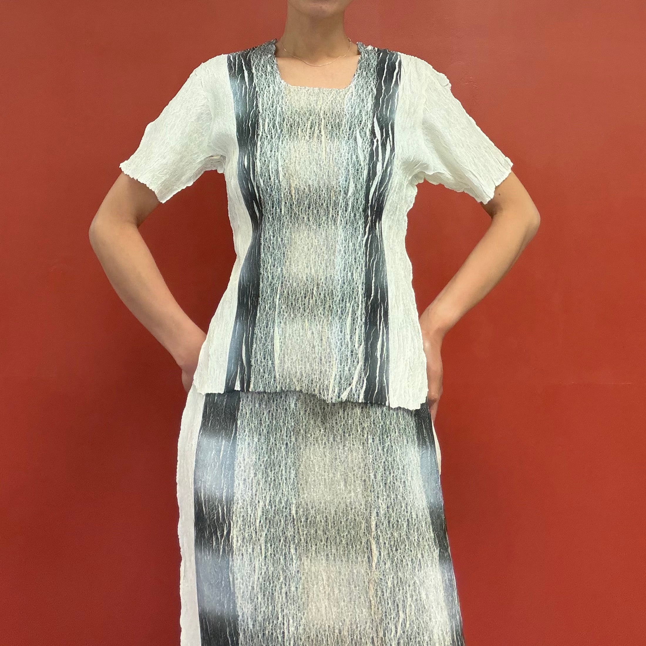 Inoue pleats top