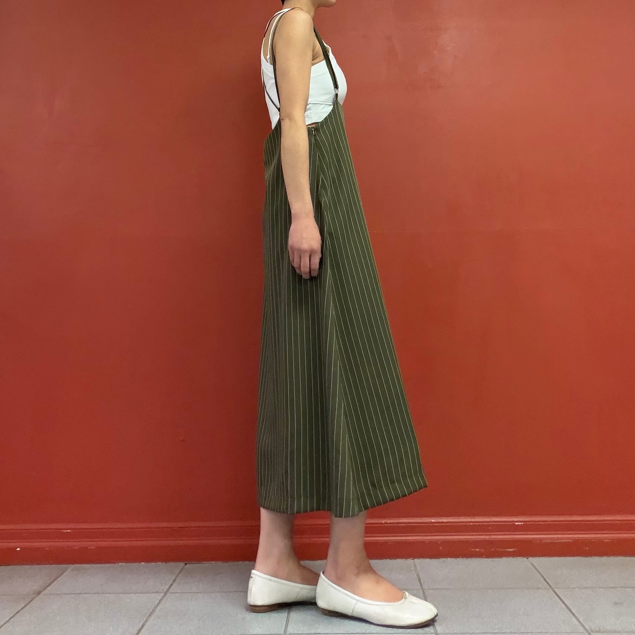 High waisted skirt with straps