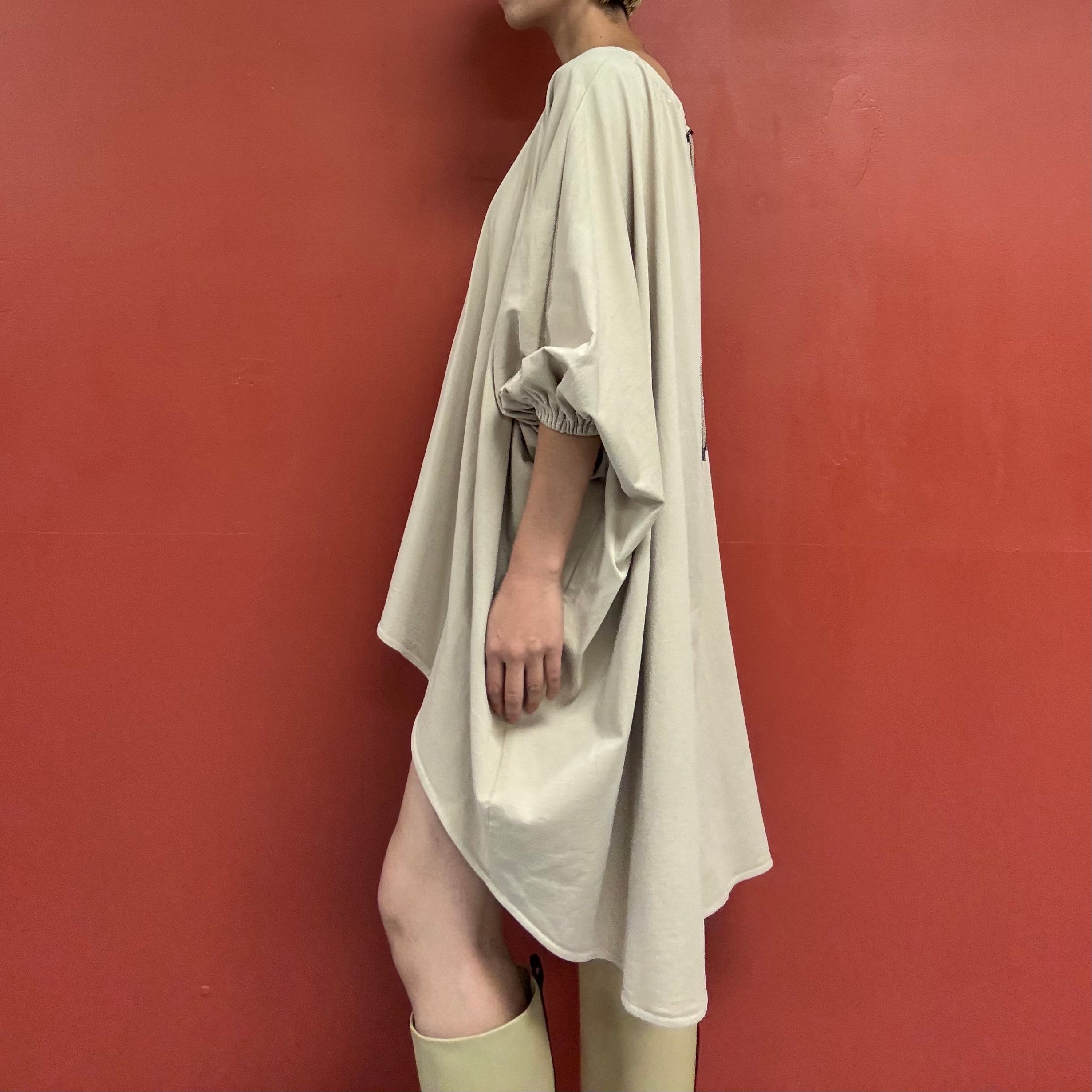 Relaxed dolman sleeves top