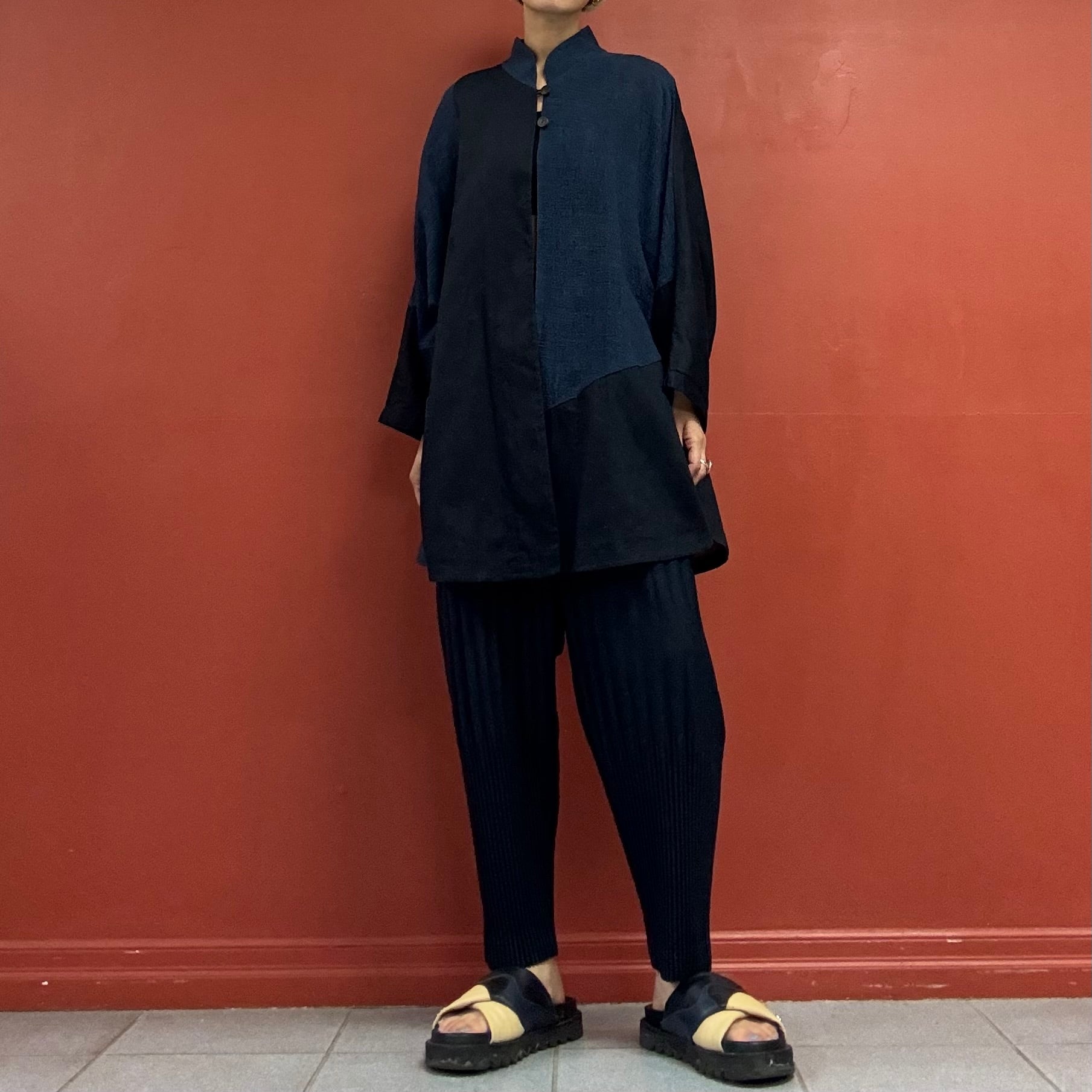 然 linen shirt