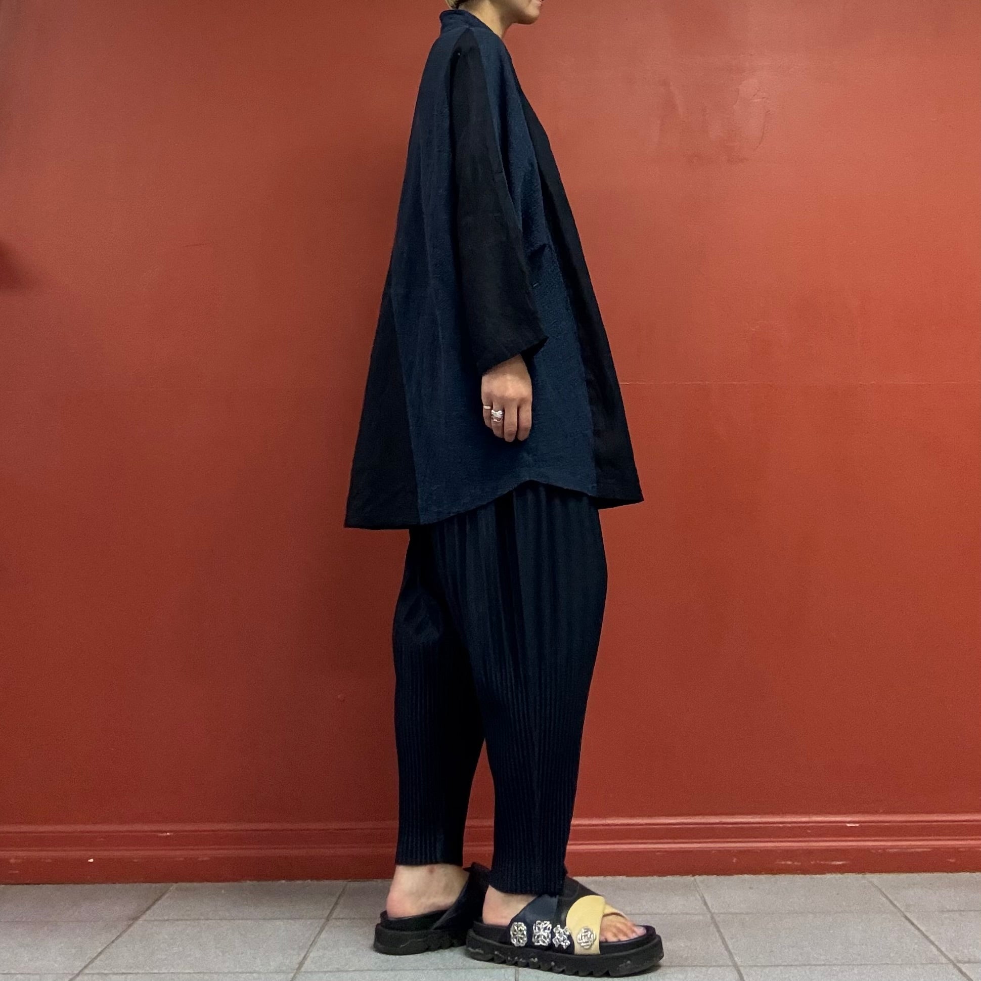 然 linen shirt