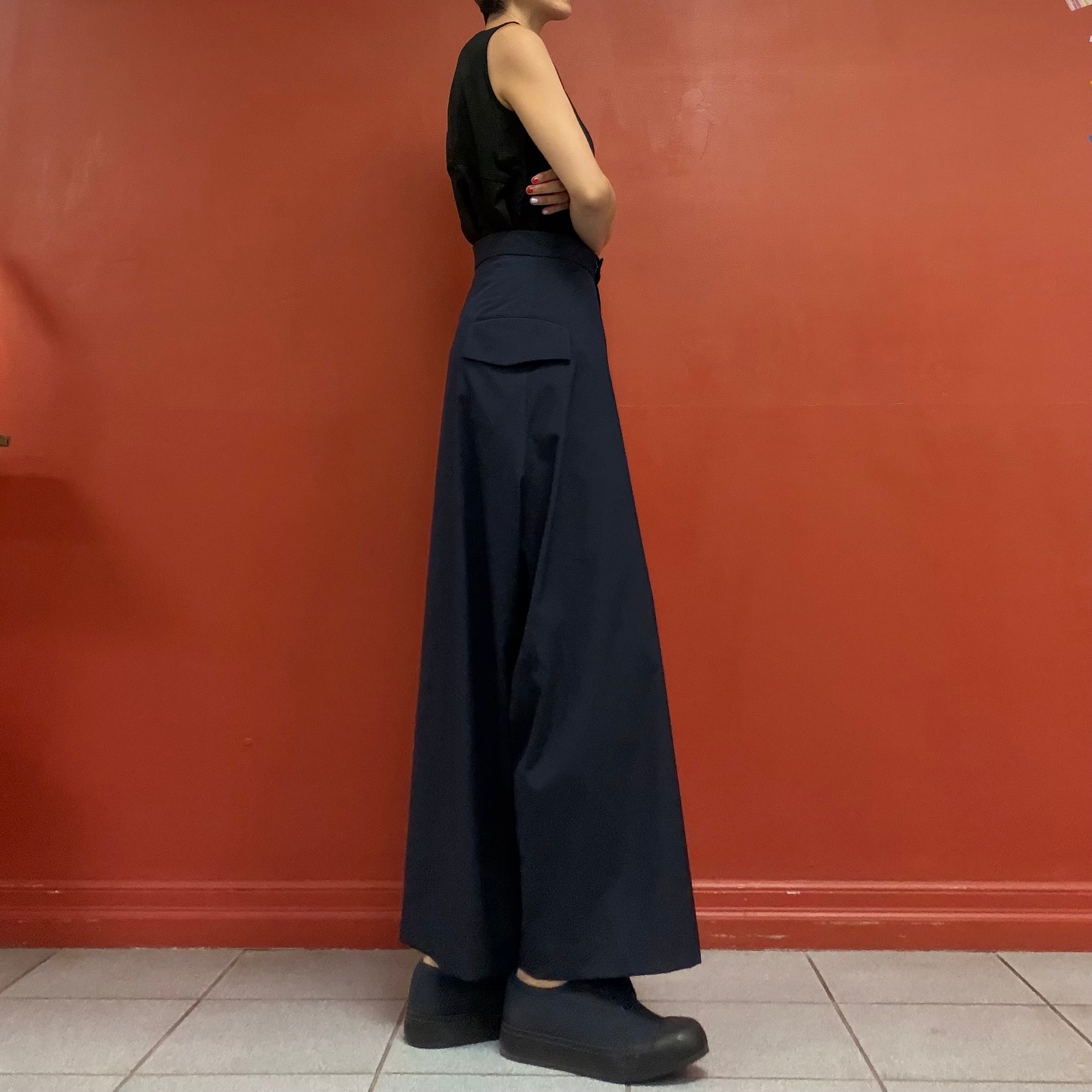 Shifted balance pants