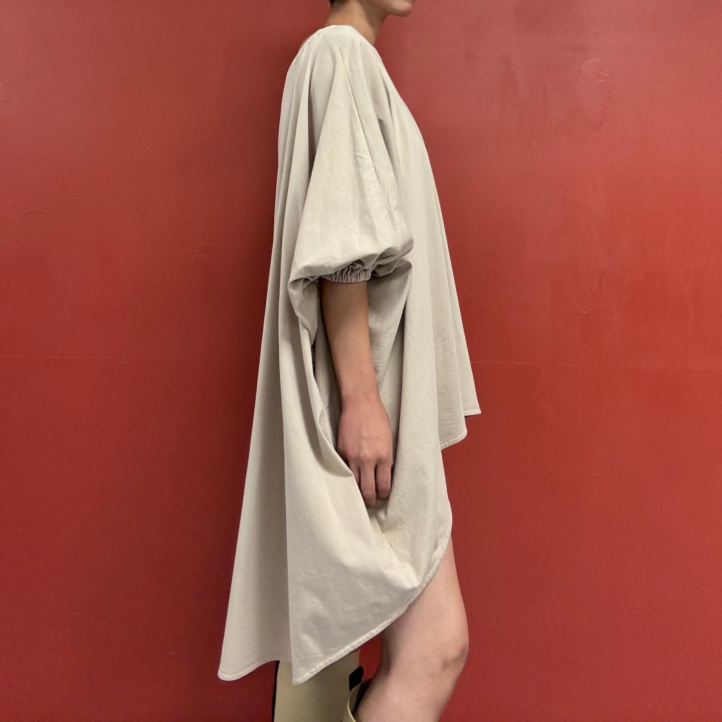 Relaxed dolman sleeves top