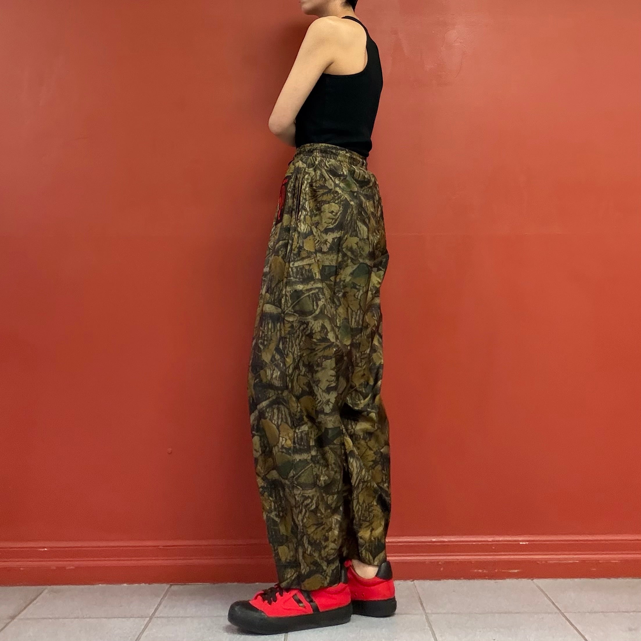 Light weight nylon pants
