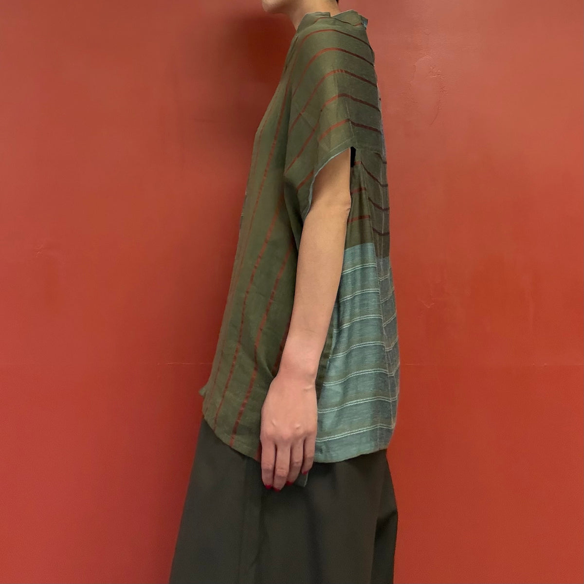 Panel stripe top