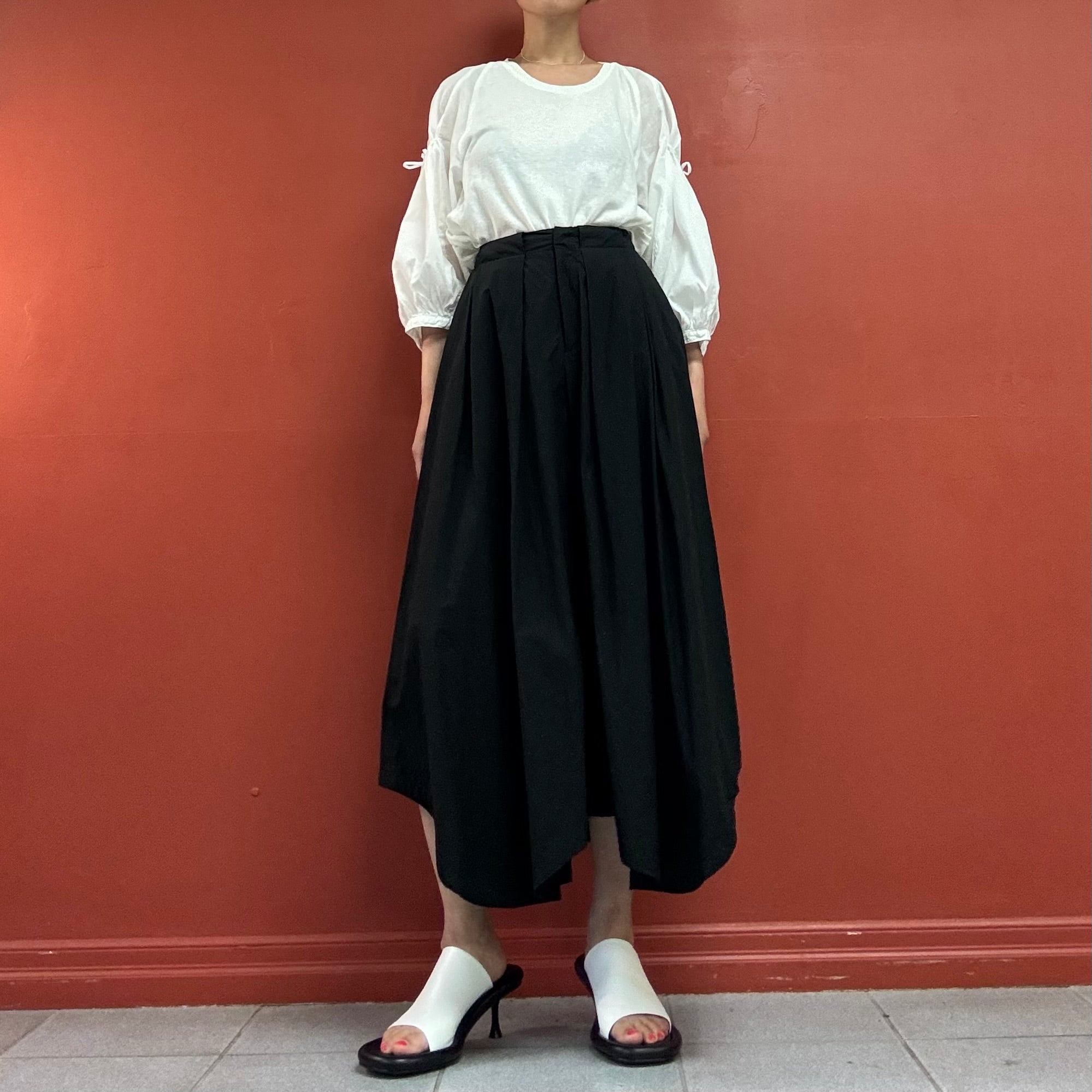 Wide cropped pants