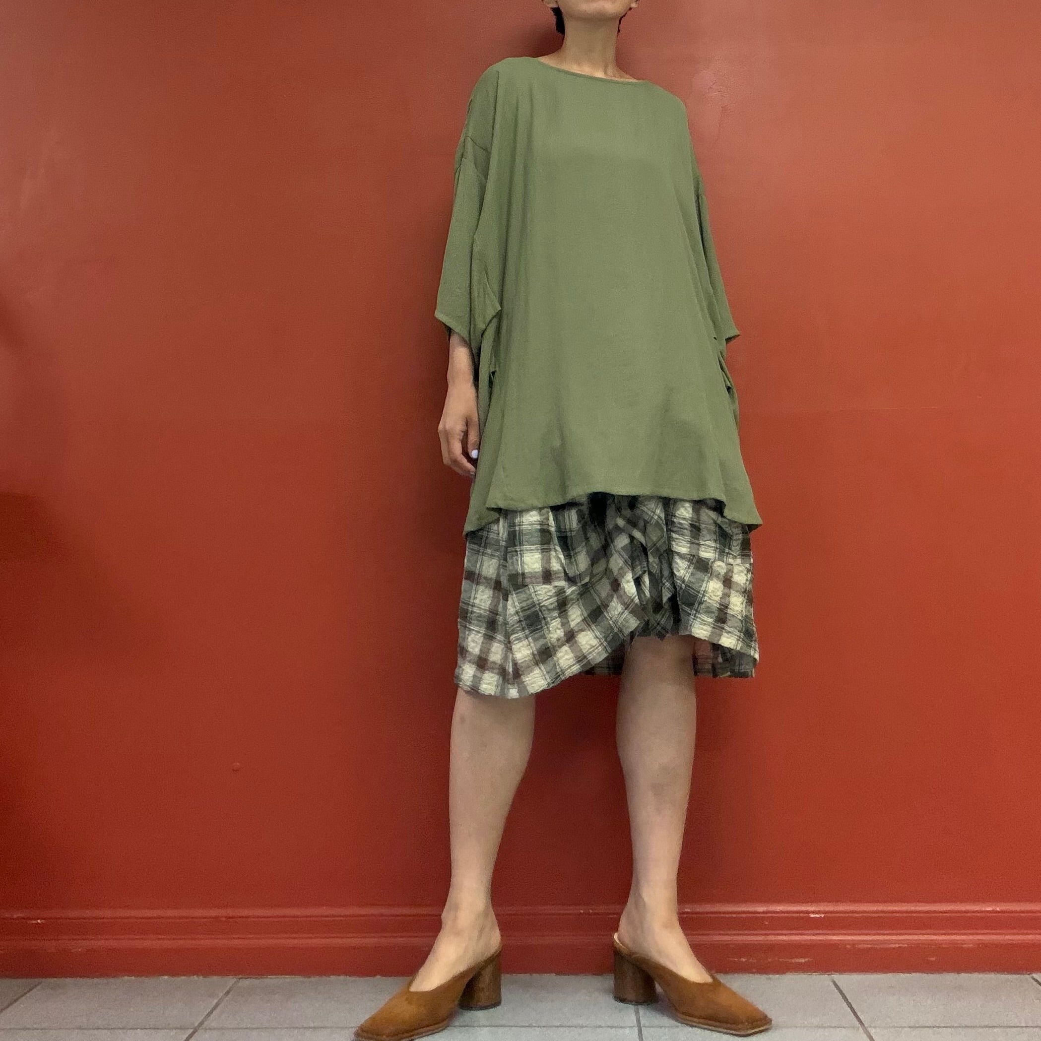 Dolman sleeves shirt
