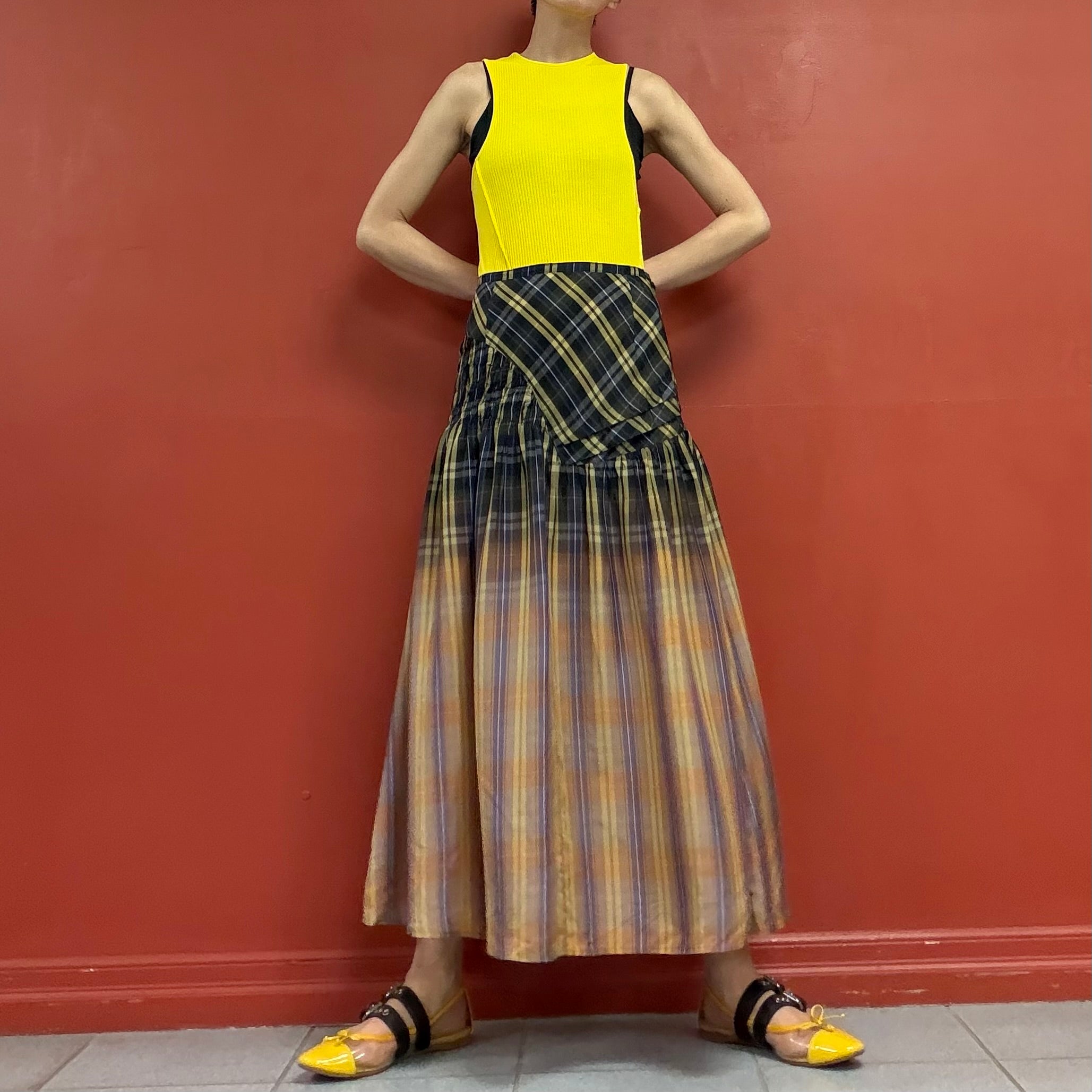 Light weight plaid skirt