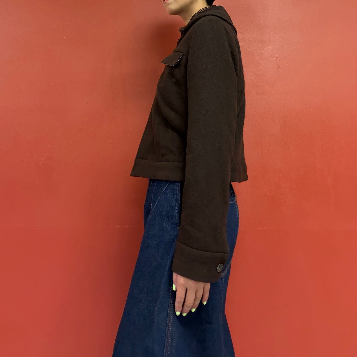 Curved pocket zip jacket