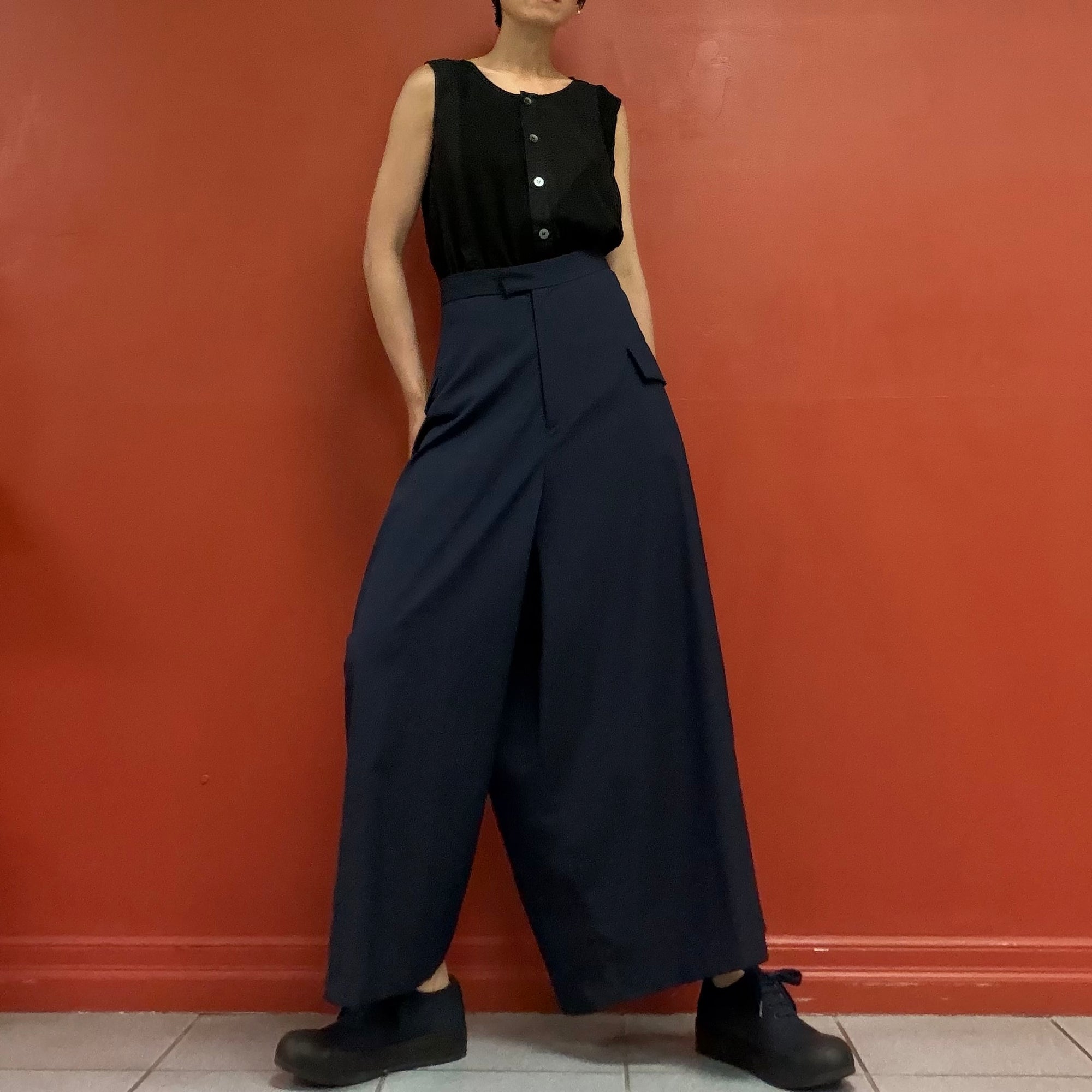 Shifted balance pants