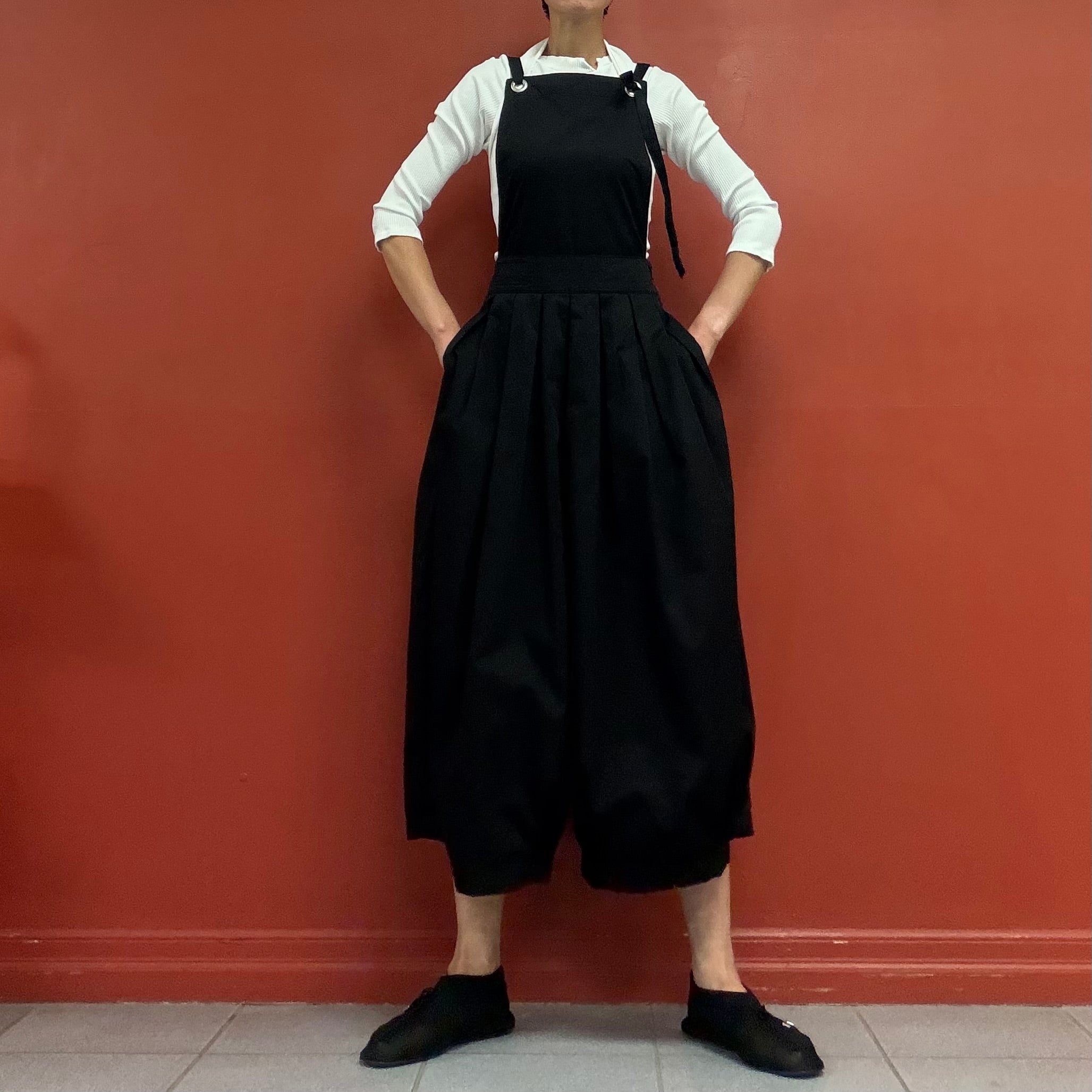 Apron balloon pants