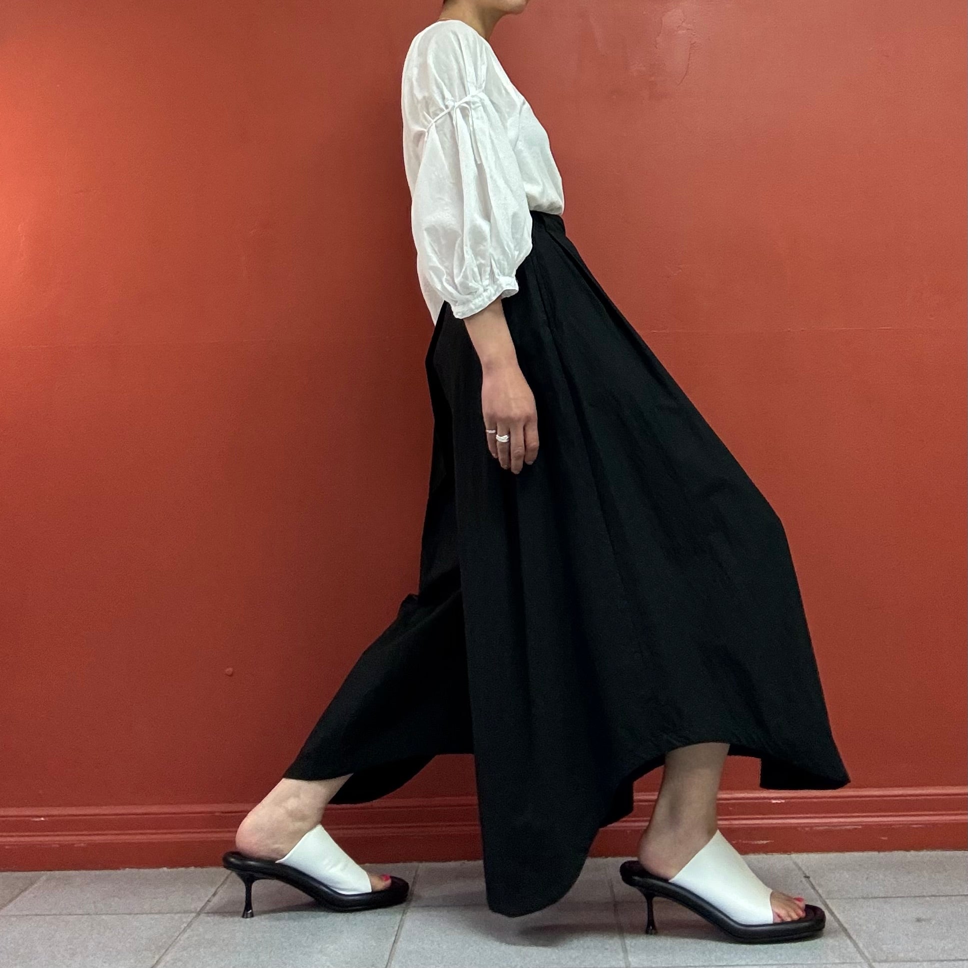 Wide cropped pants